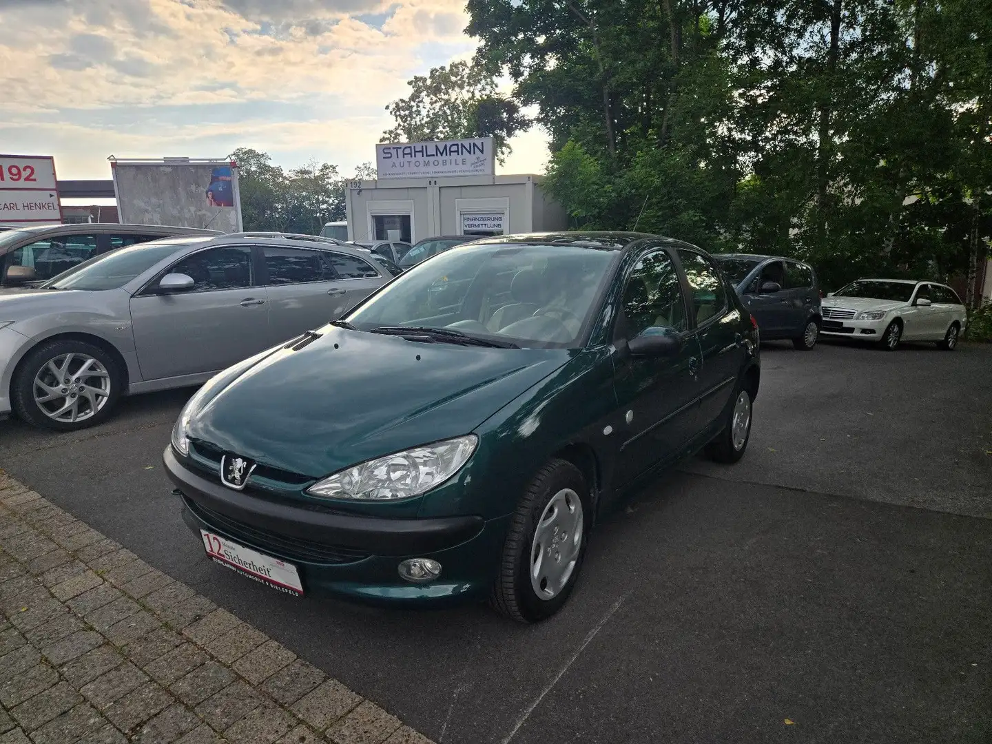 Peugeot 206 1.4 Style 75 Panorama Leder Klima Zahnr. NEU Vert - 1