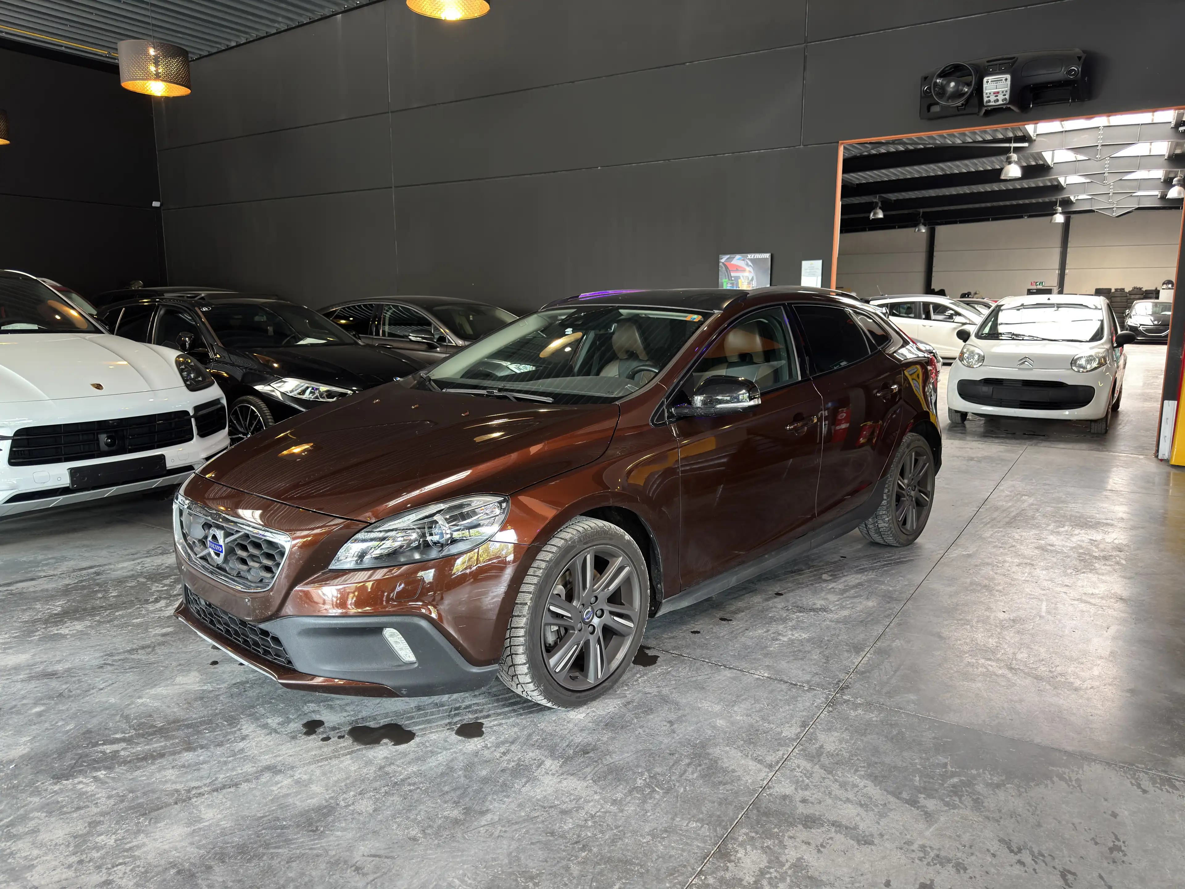 Volvo V40 Cross Country 2.0 D3 Momentum//12 mois de garantie — photo 3