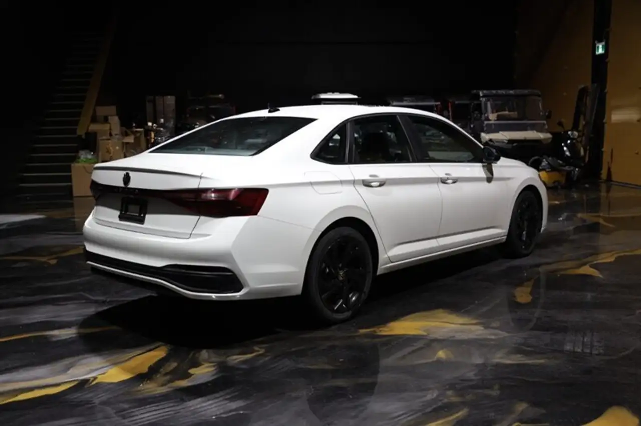 Volkswagen Jetta снимка Volkswagen Jetta