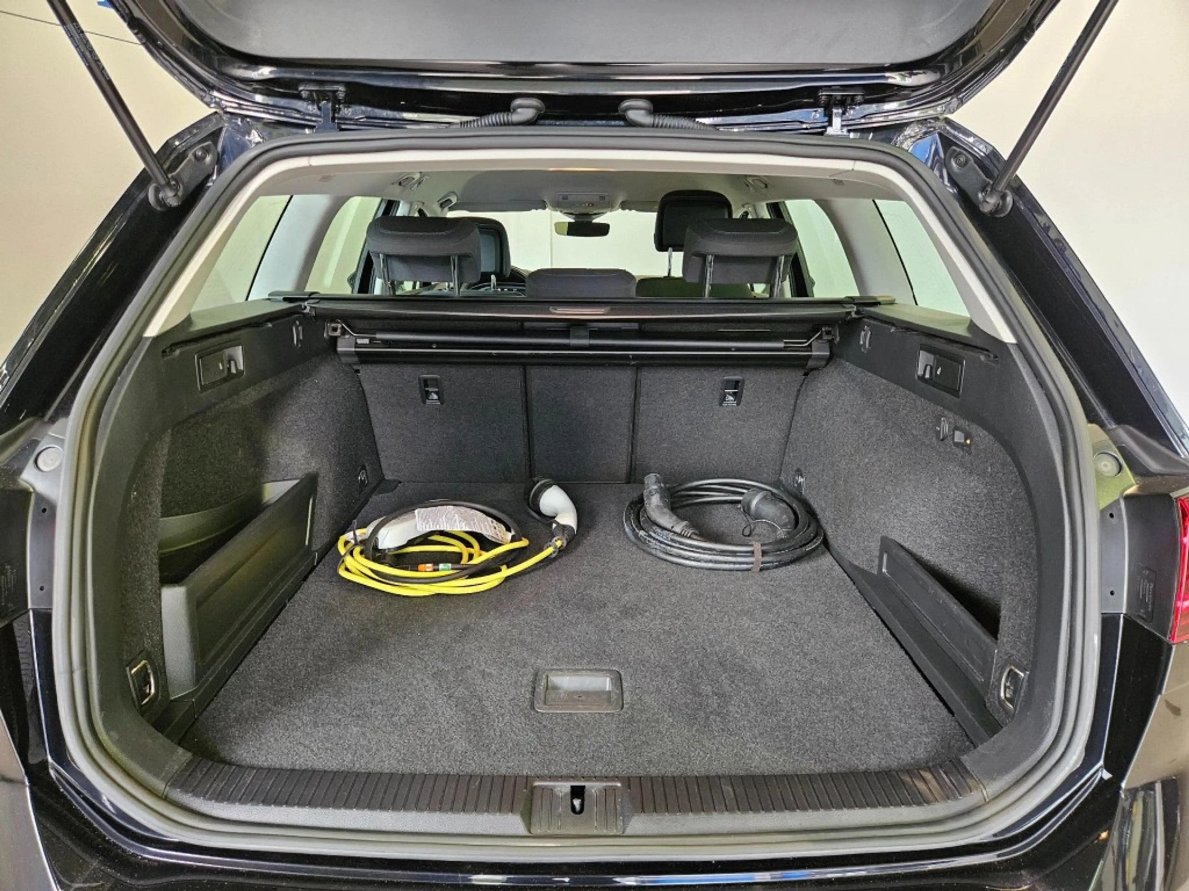 Volkswagen Passat Variant Variant 1.4 TSI PHEV GTE / IQ Light / Trekhaak / C — photo 21