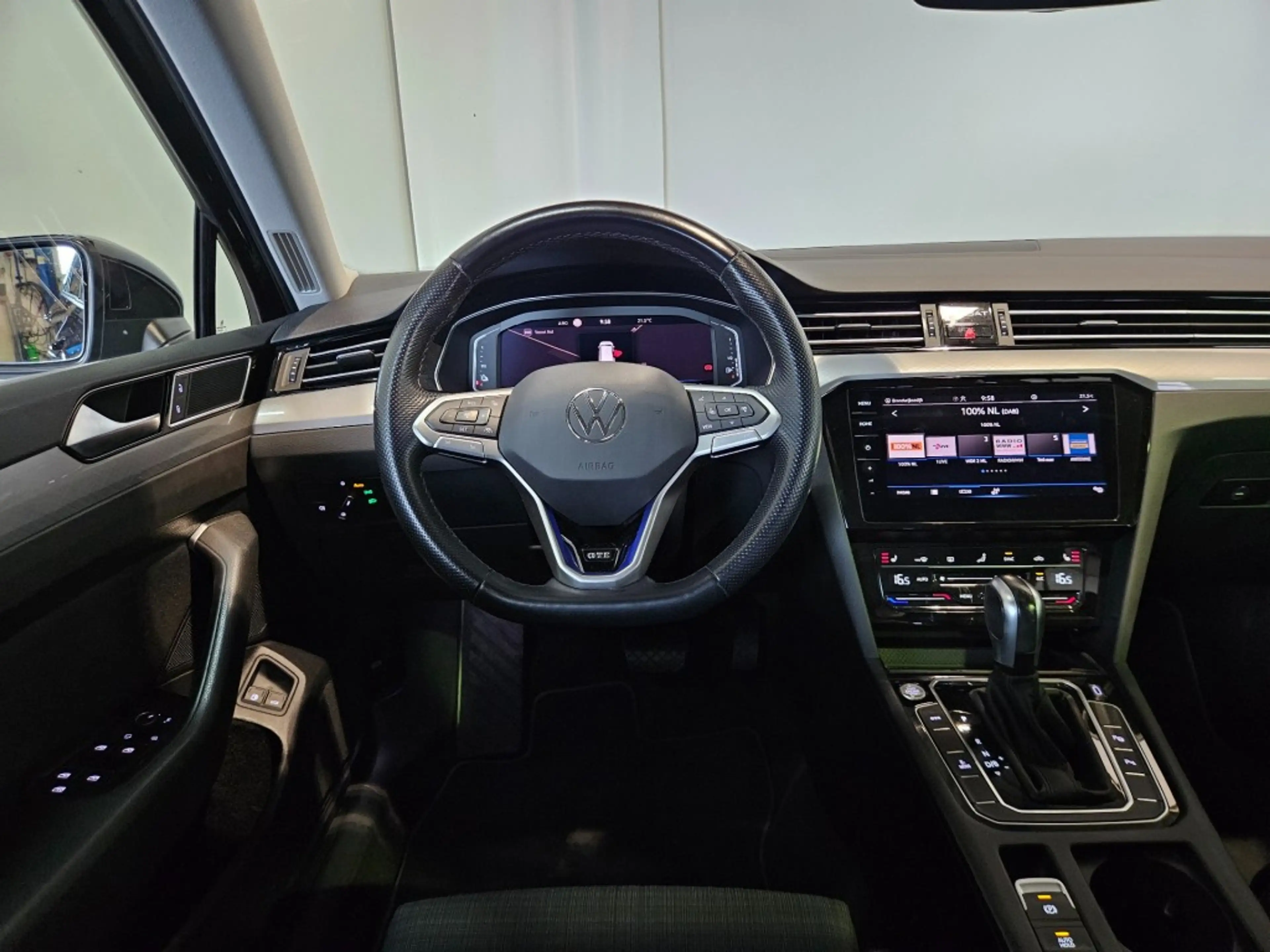 Volkswagen Passat Variant Variant 1.4 TSI PHEV GTE / IQ Light / Trekhaak / C — photo 9