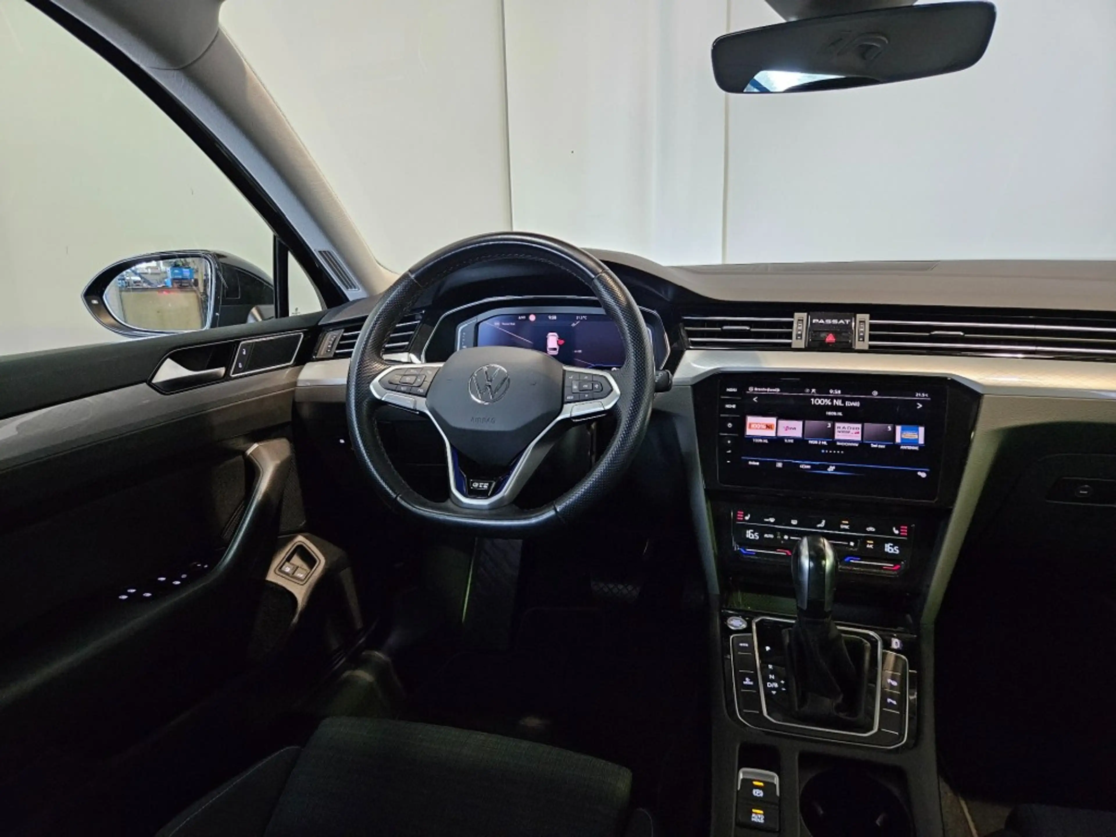 Volkswagen Passat Variant Variant 1.4 TSI PHEV GTE / IQ Light / Trekhaak / C — photo 6