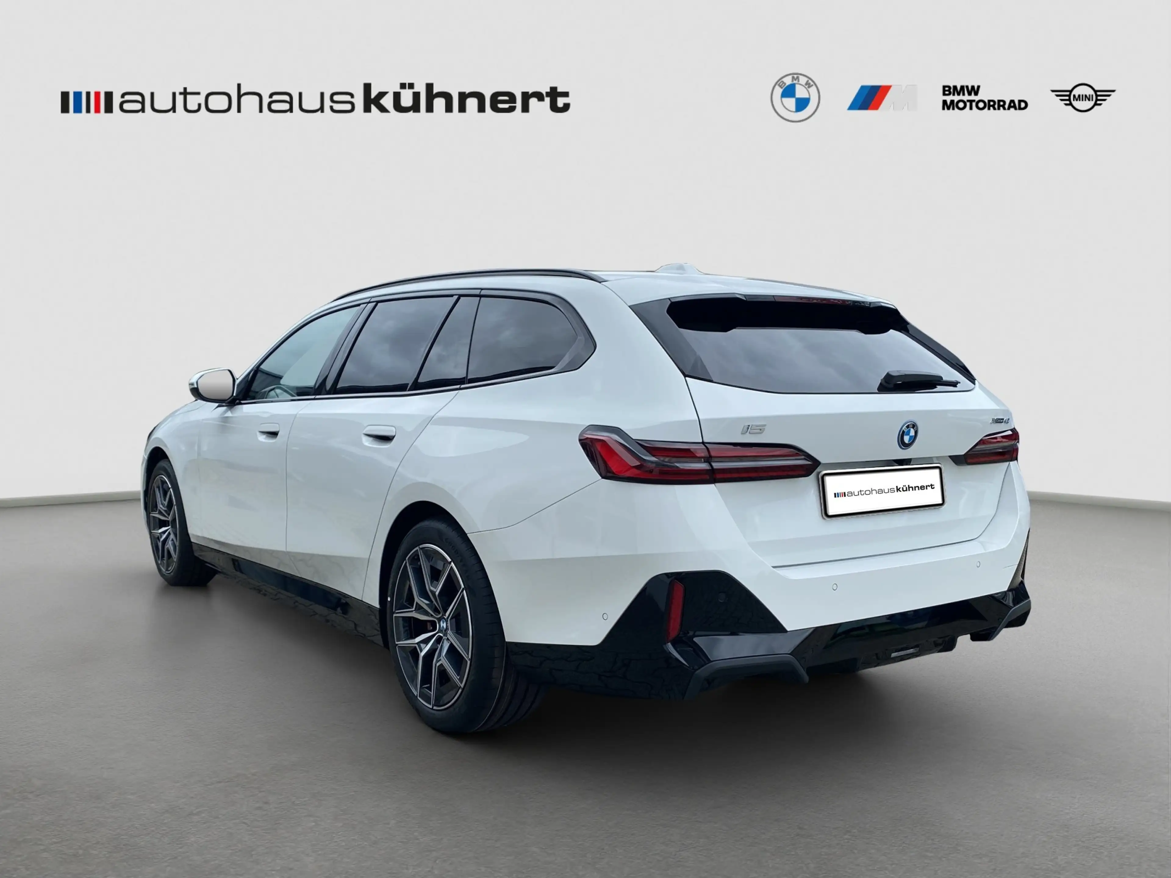 BMW i5 xDrive40 Touring UPE 97.380 EUR ///M-Sport AHK — photo 5
