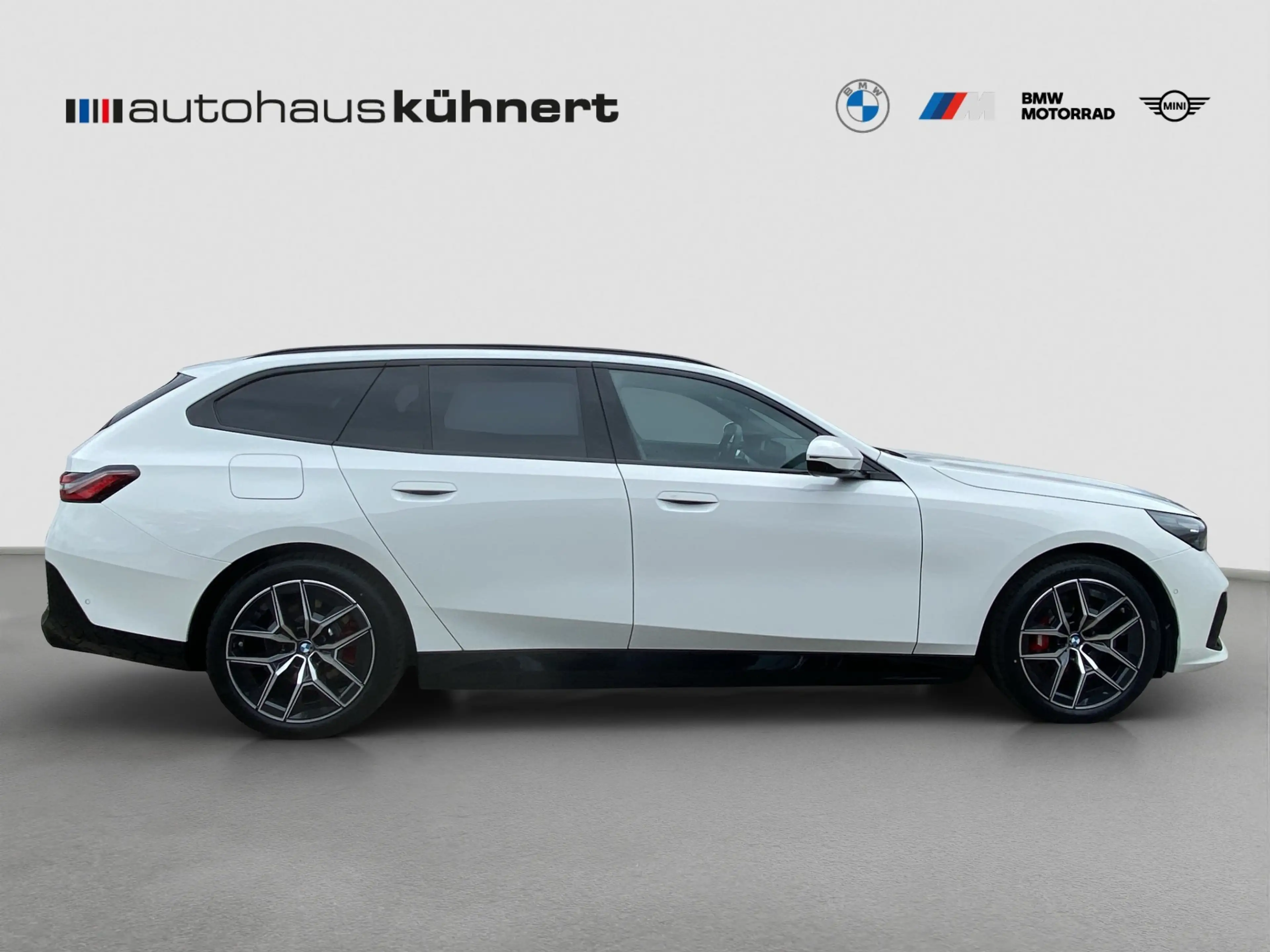BMW i5 xDrive40 Touring UPE 97.380 EUR ///M-Sport AHK — photo 8