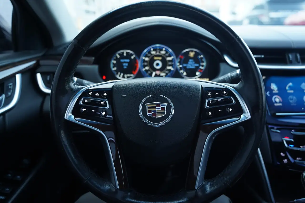 Cadillac XTS снимка Cadillac XTS