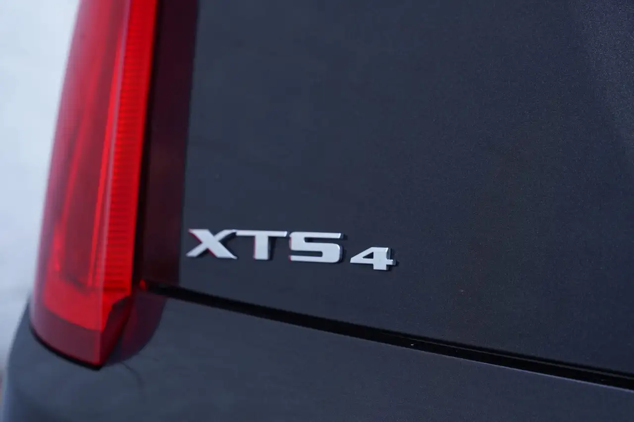 Cadillac XTS снимка Cadillac XTS