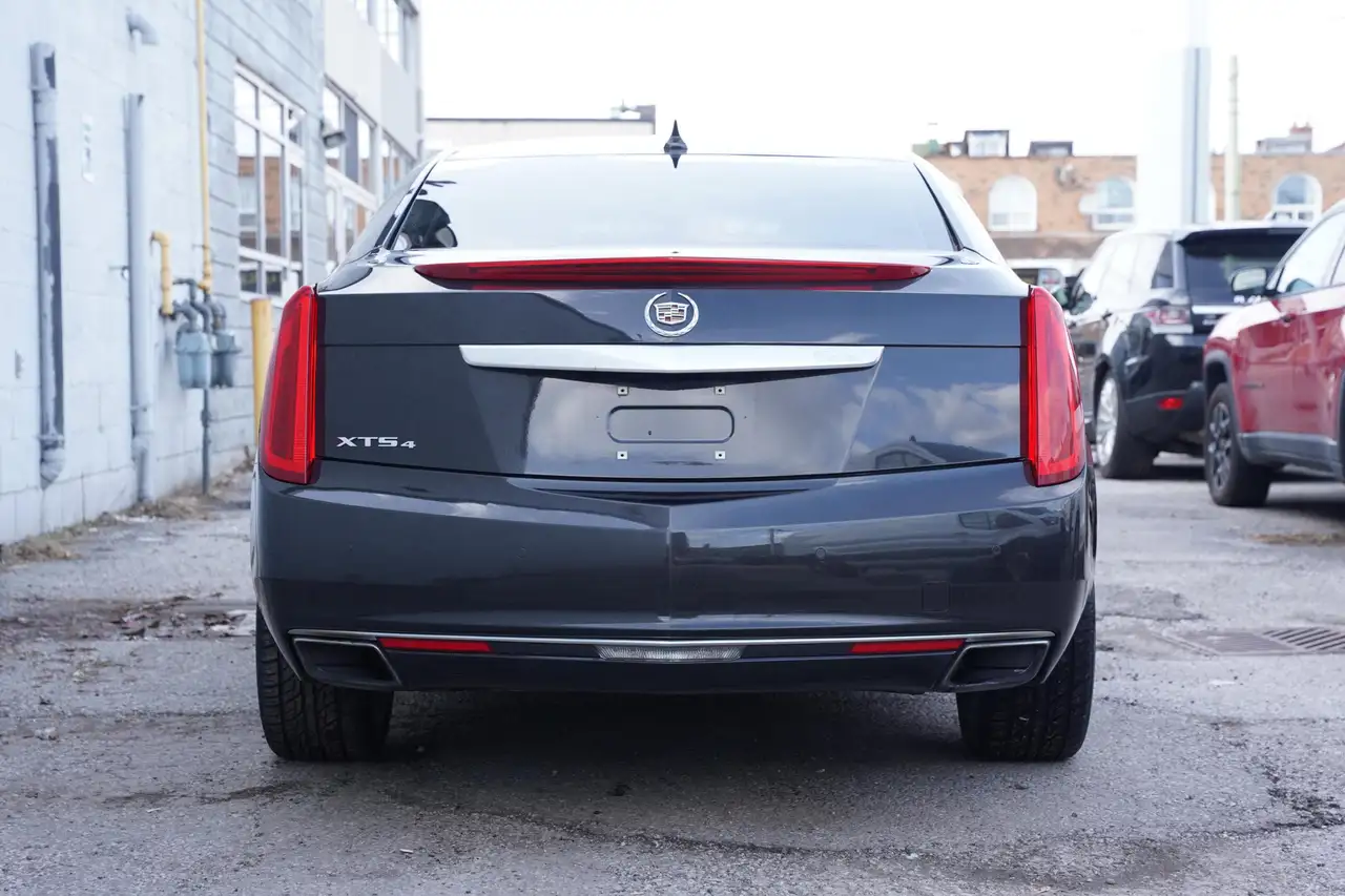 Cadillac XTS снимка Cadillac XTS