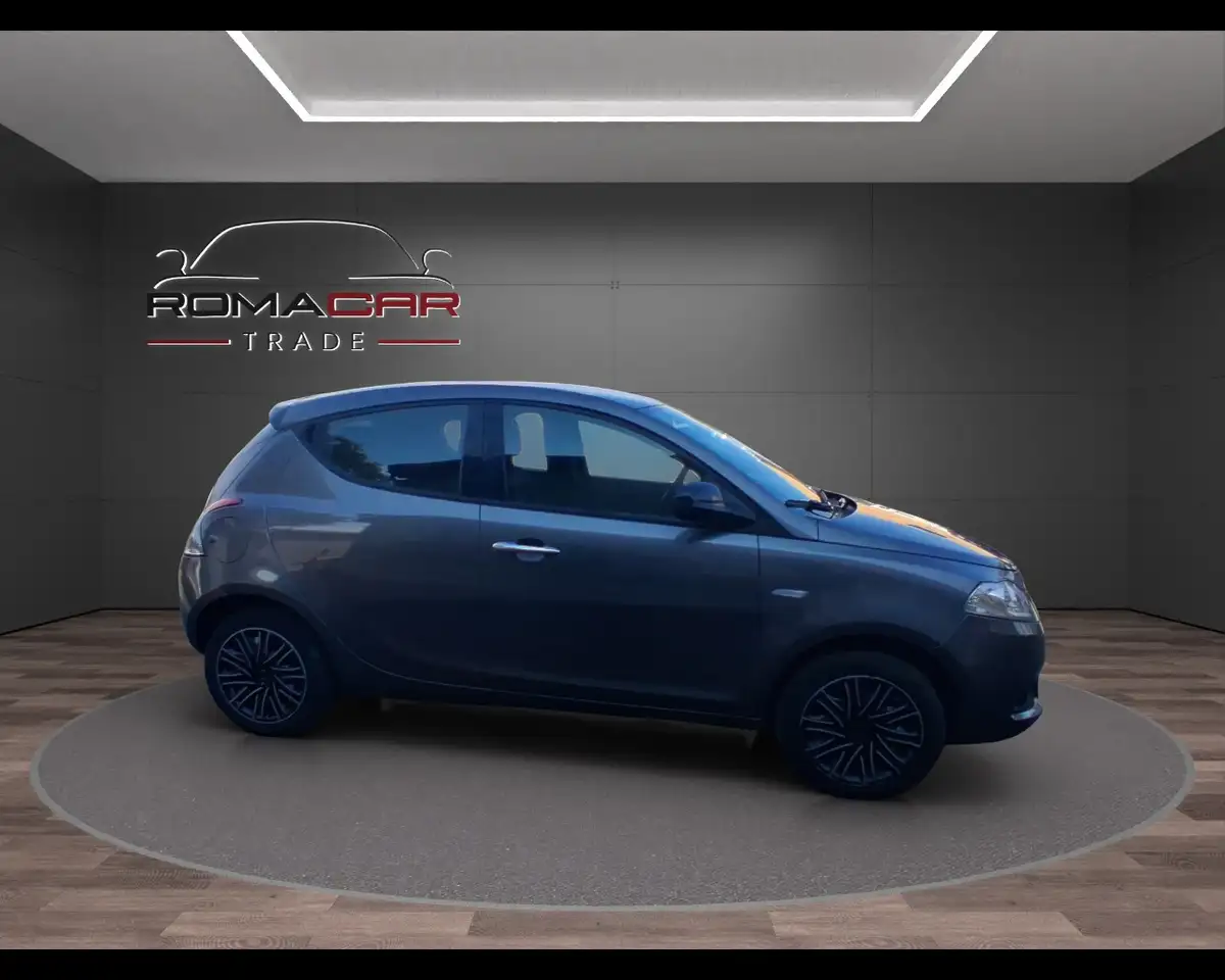 Lancia Ypsilon 2023