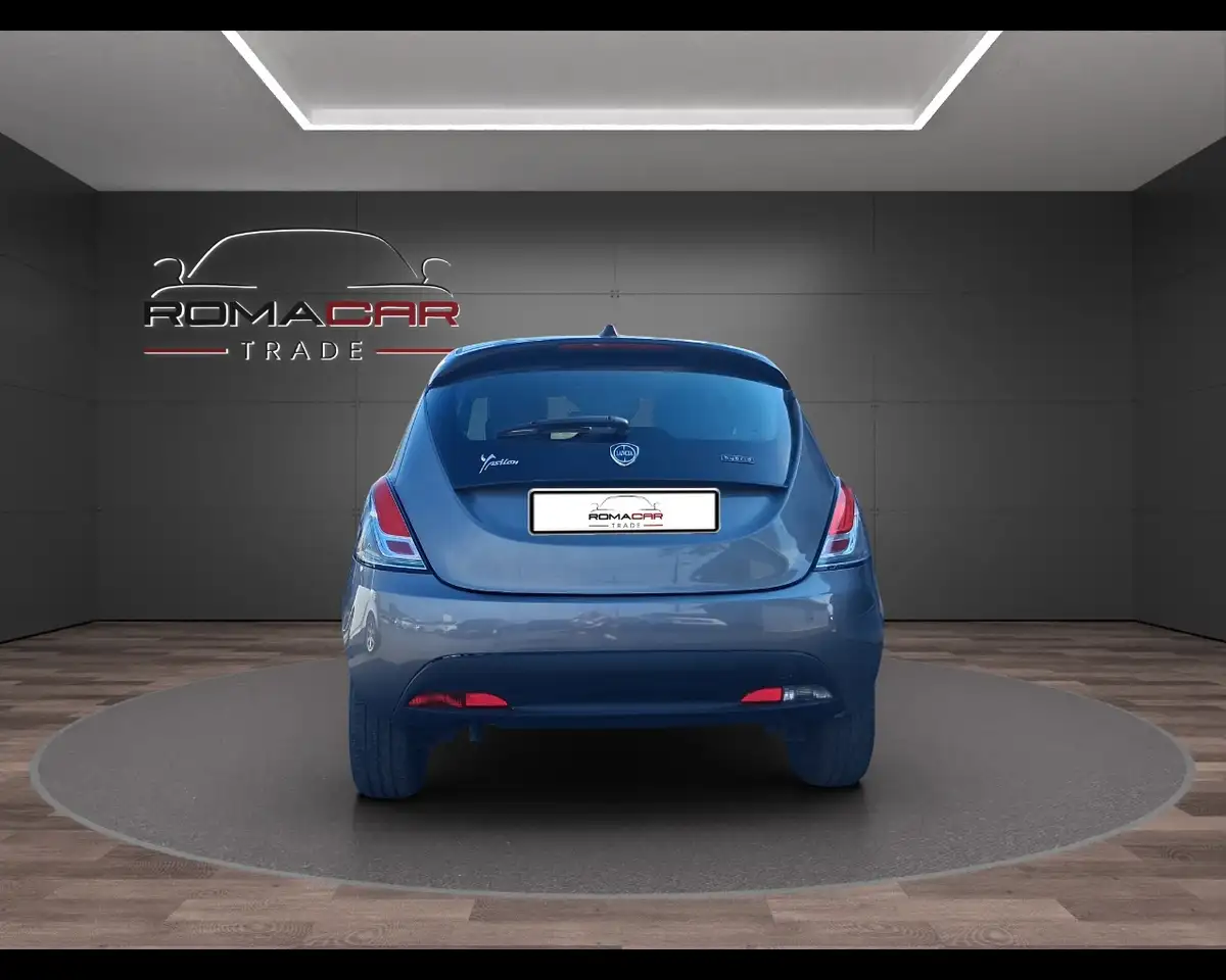 Lancia Ypsilon 2023 — фото 6