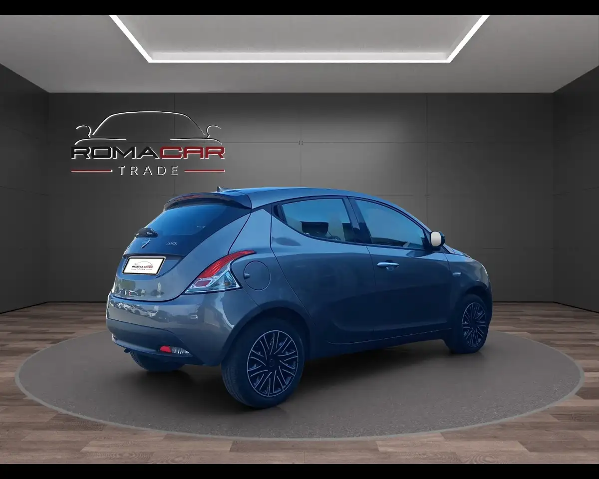 Lancia Ypsilon 2023