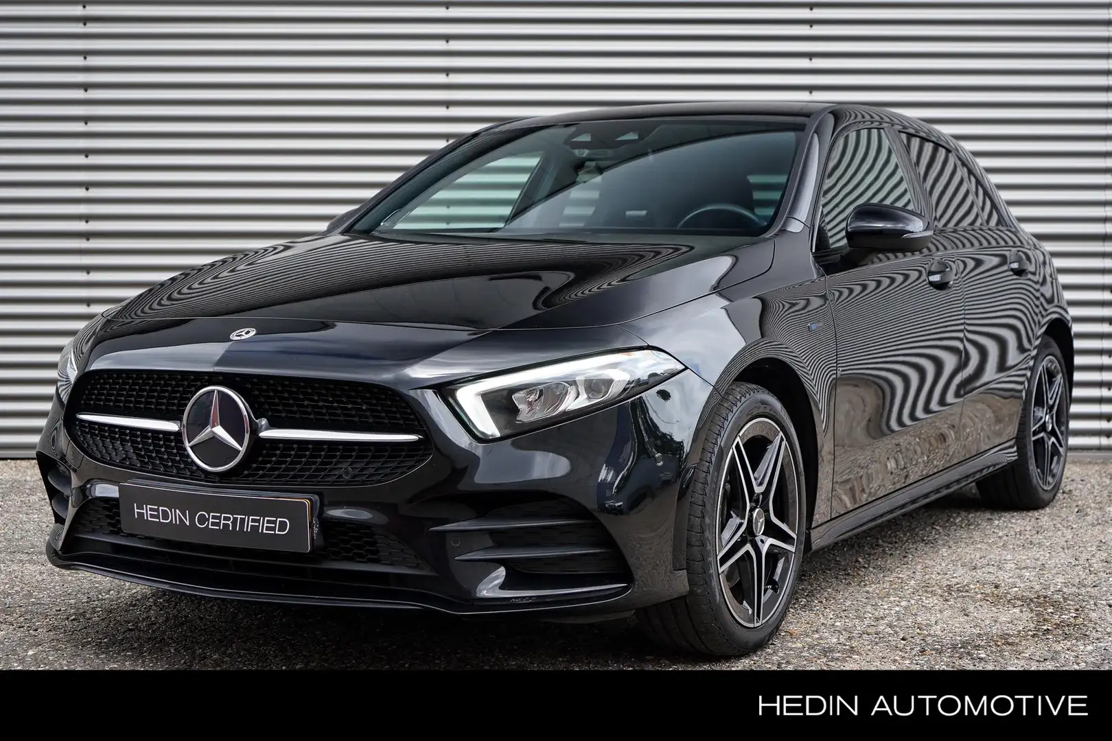 Mercedes-Benz A 250 e Business Solution AMG Limited / Burmester Audio Noir - 1