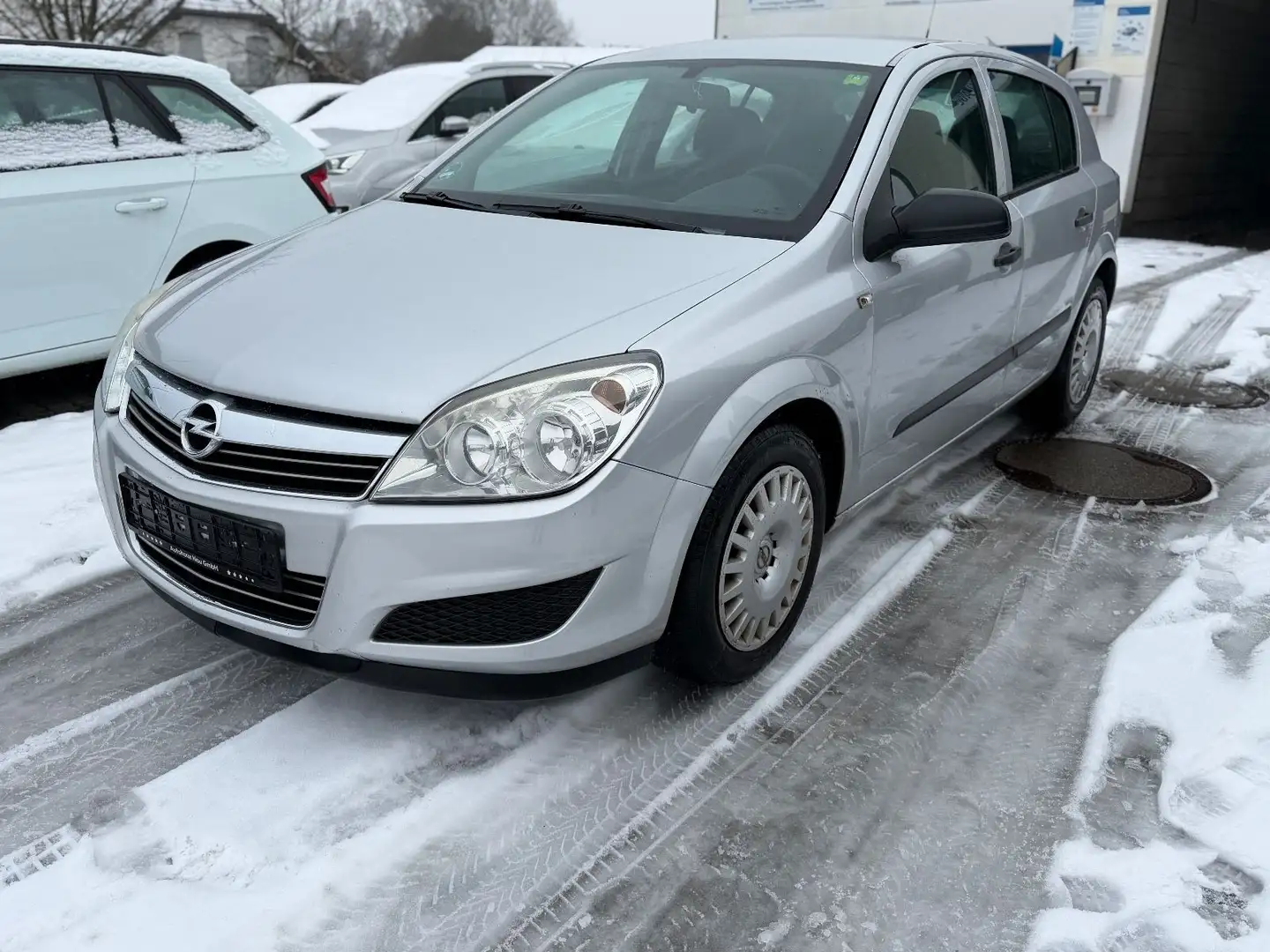 Opel Astra H Lim. Selection "110 Jahre" Tüv 08/26 Silber - 2