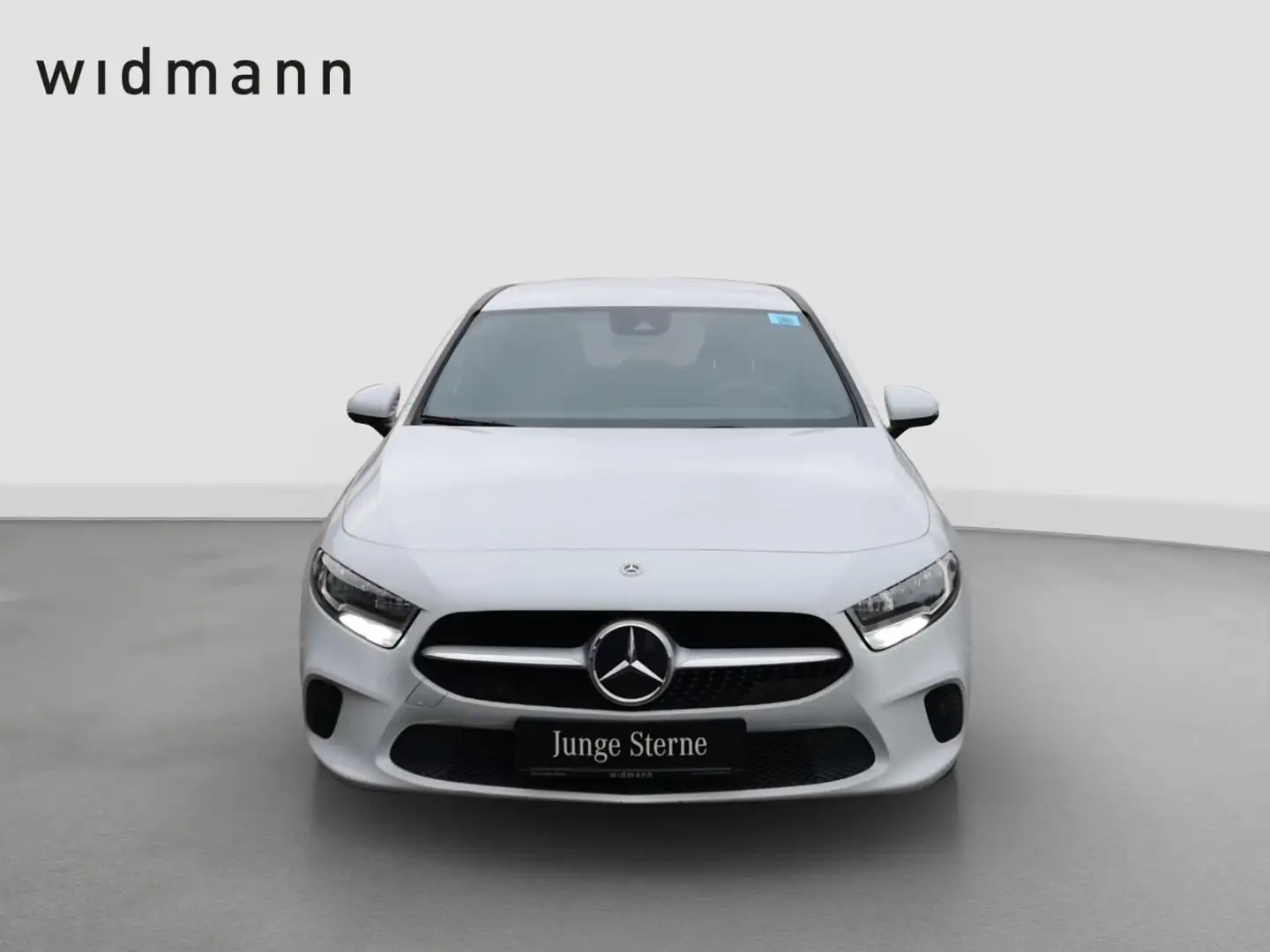 Mercedes-Benz A 180 d Lim Progressive*Navigation*PTS*SpurH*SHZ Weiß - 2