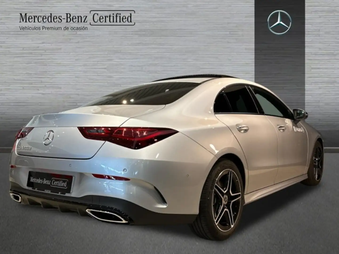 Mercedes-Benz CLA 200 200d Plateado - 2