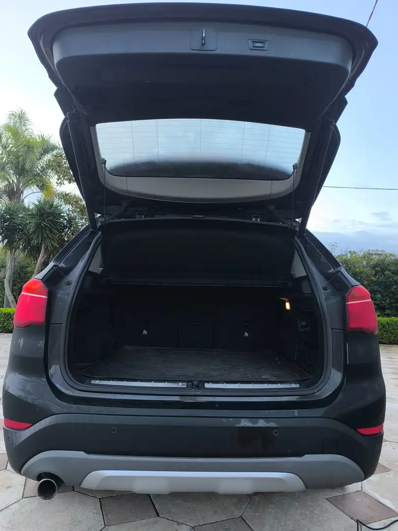 BMW X1 X1 sdrive18d xLine auto Nero - 2