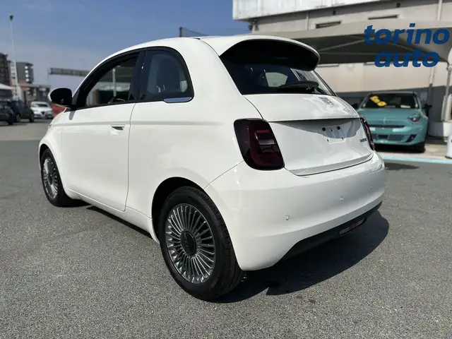 Fiat 500 view 5