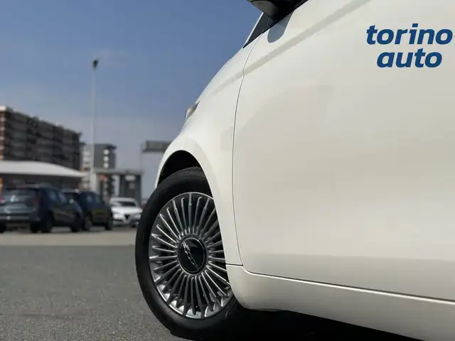 Fiat 500 view 10