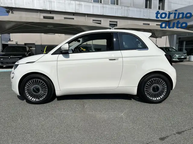 Fiat 500 view 4