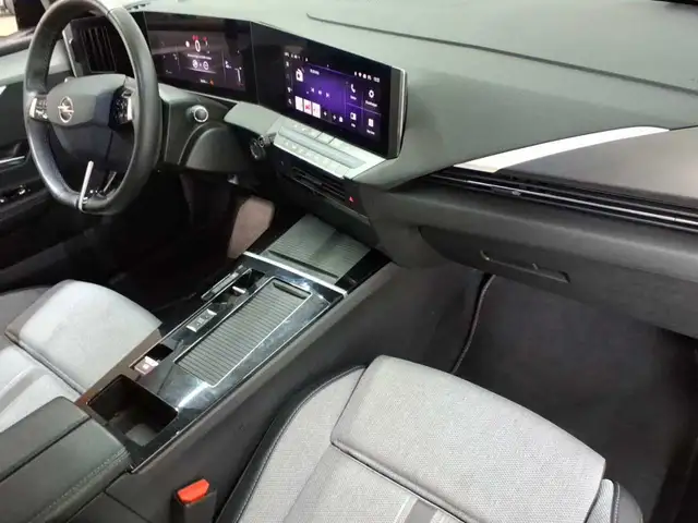 Opel Astra view 9