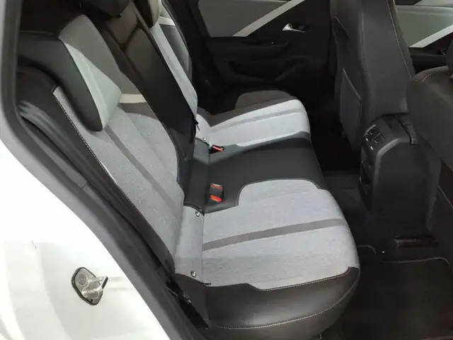 Opel Astra view 14