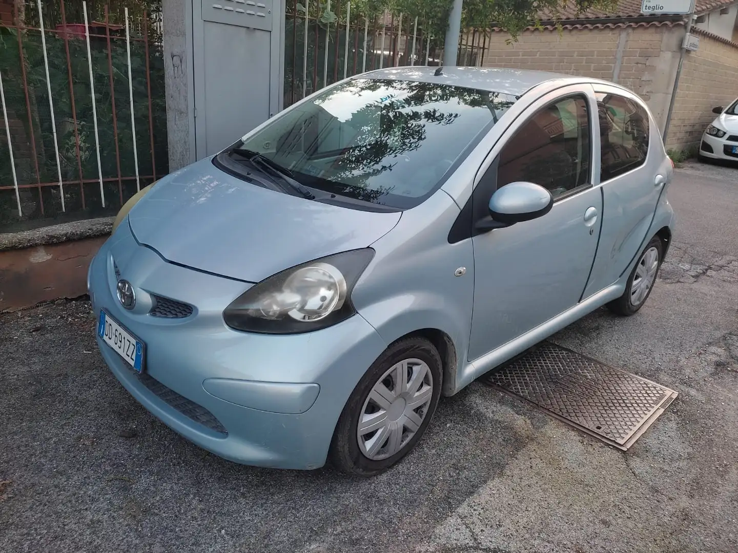 Toyota Aygo Aygo 1.0 12V VVT-i 5 porte Blu/Azzurro - 2