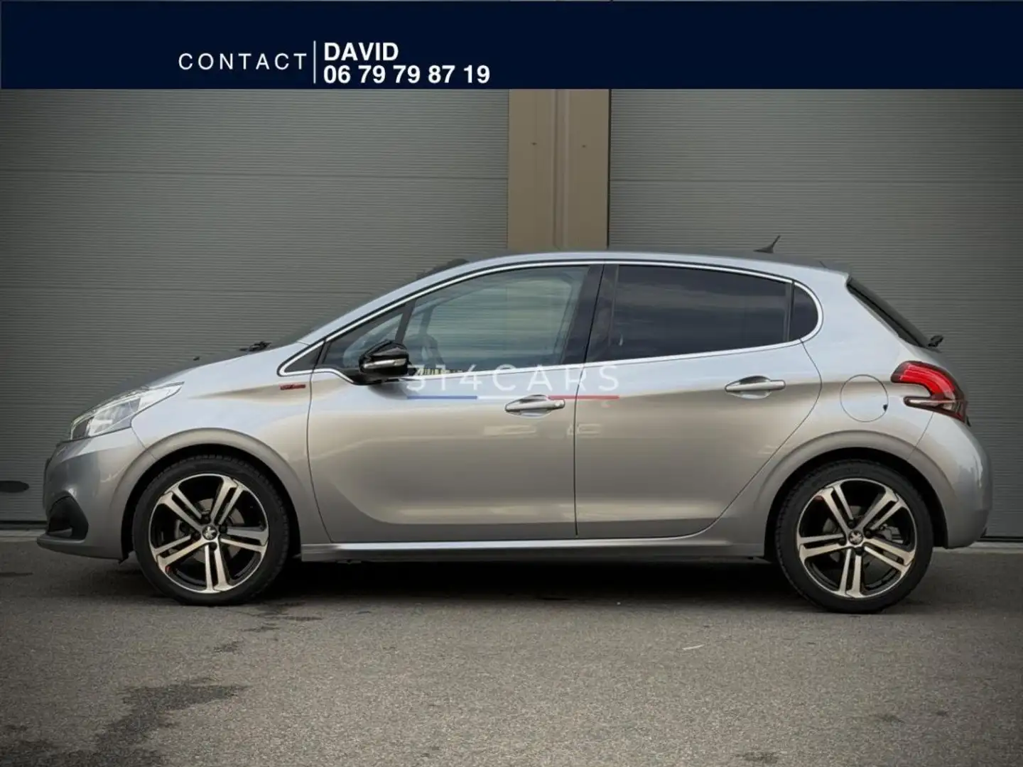 Peugeot 208 GT Line 1.2 110 cv - Courroie neuve Gris - 2