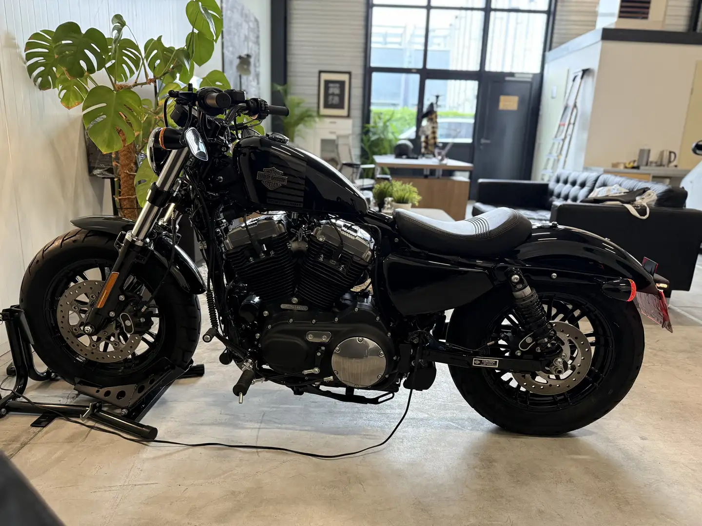Harley-Davidson Sportster Forty Eight 5HD | 2017 | SLECHTS 7DKM | MCJ ADJUSTABLE EXHAUST Negru - 2