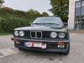 BMW 320 E30 320i - thumbnail 1