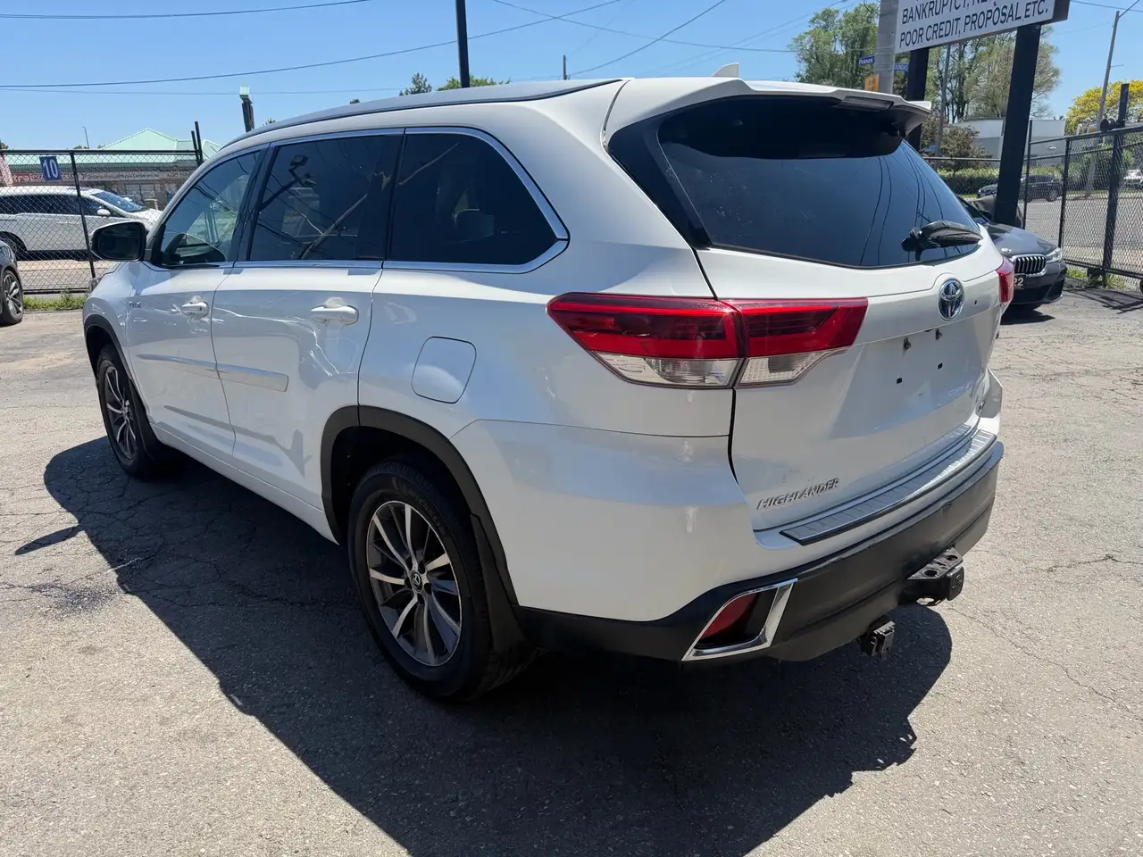 Toyota Highlander снимка Toyota Highlander
