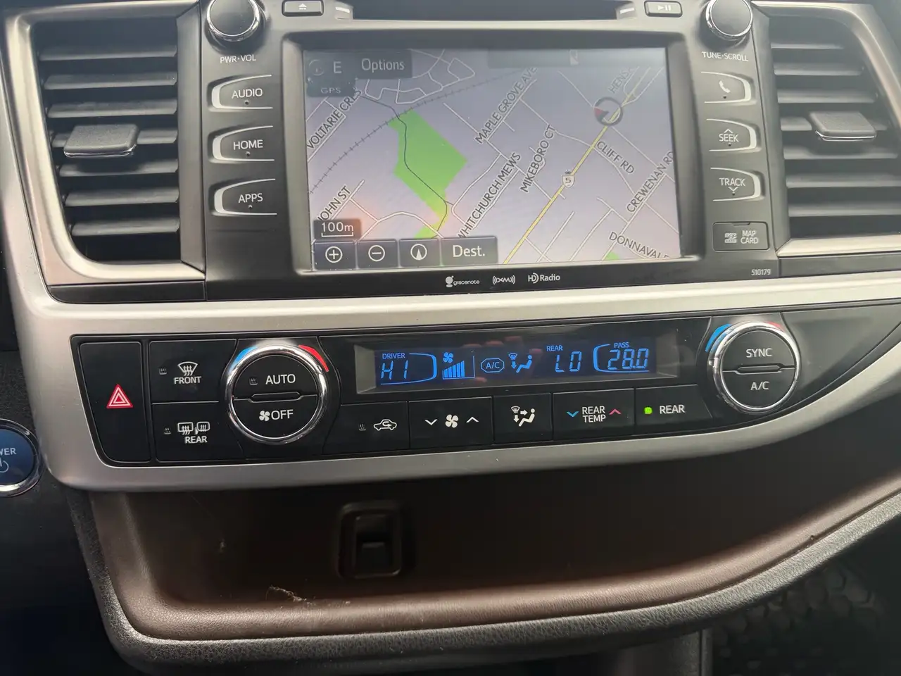Toyota Highlander снимка Toyota Highlander