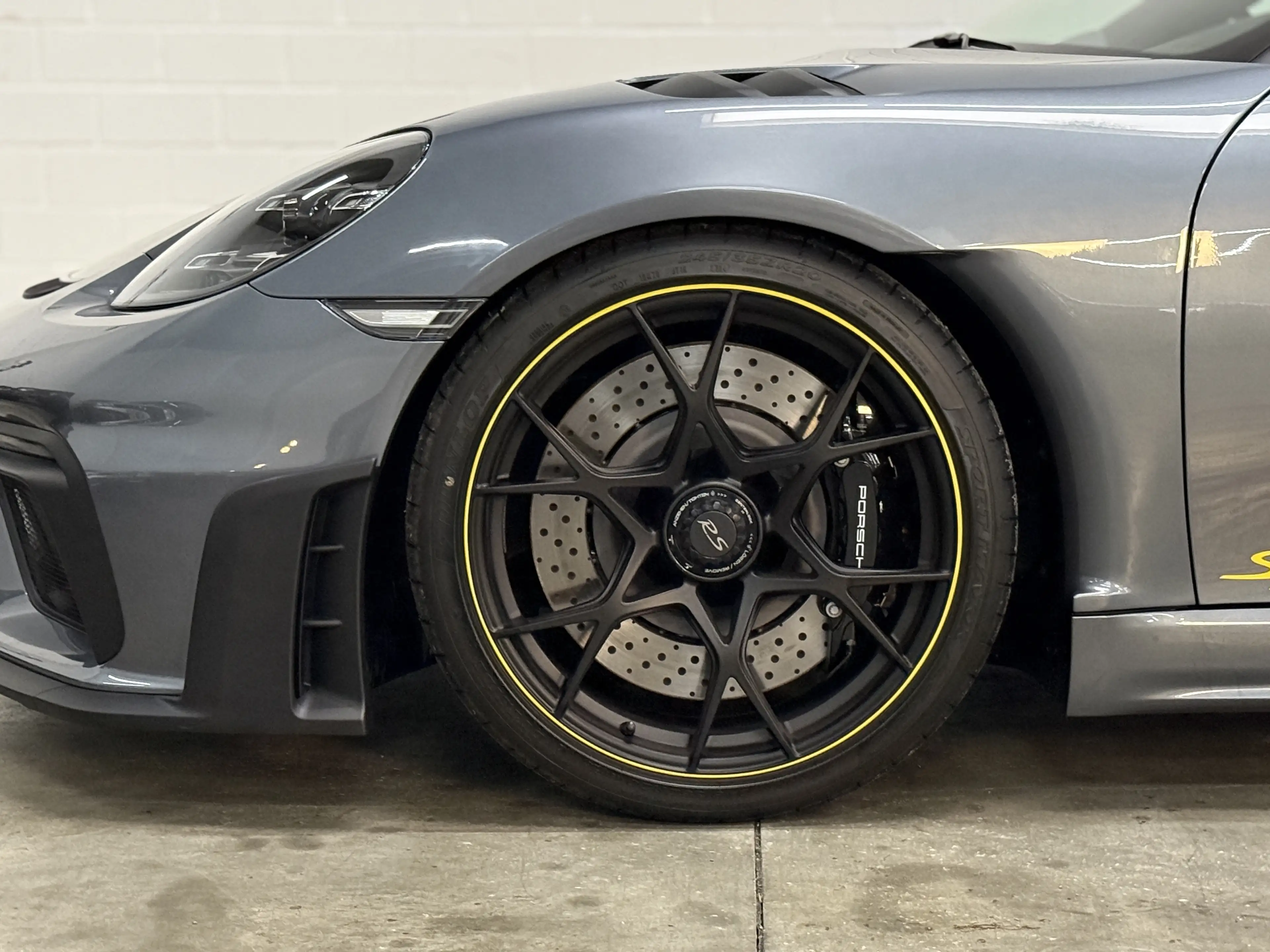 Porsche 718 Spyder 718 Spyder RS — photo 8