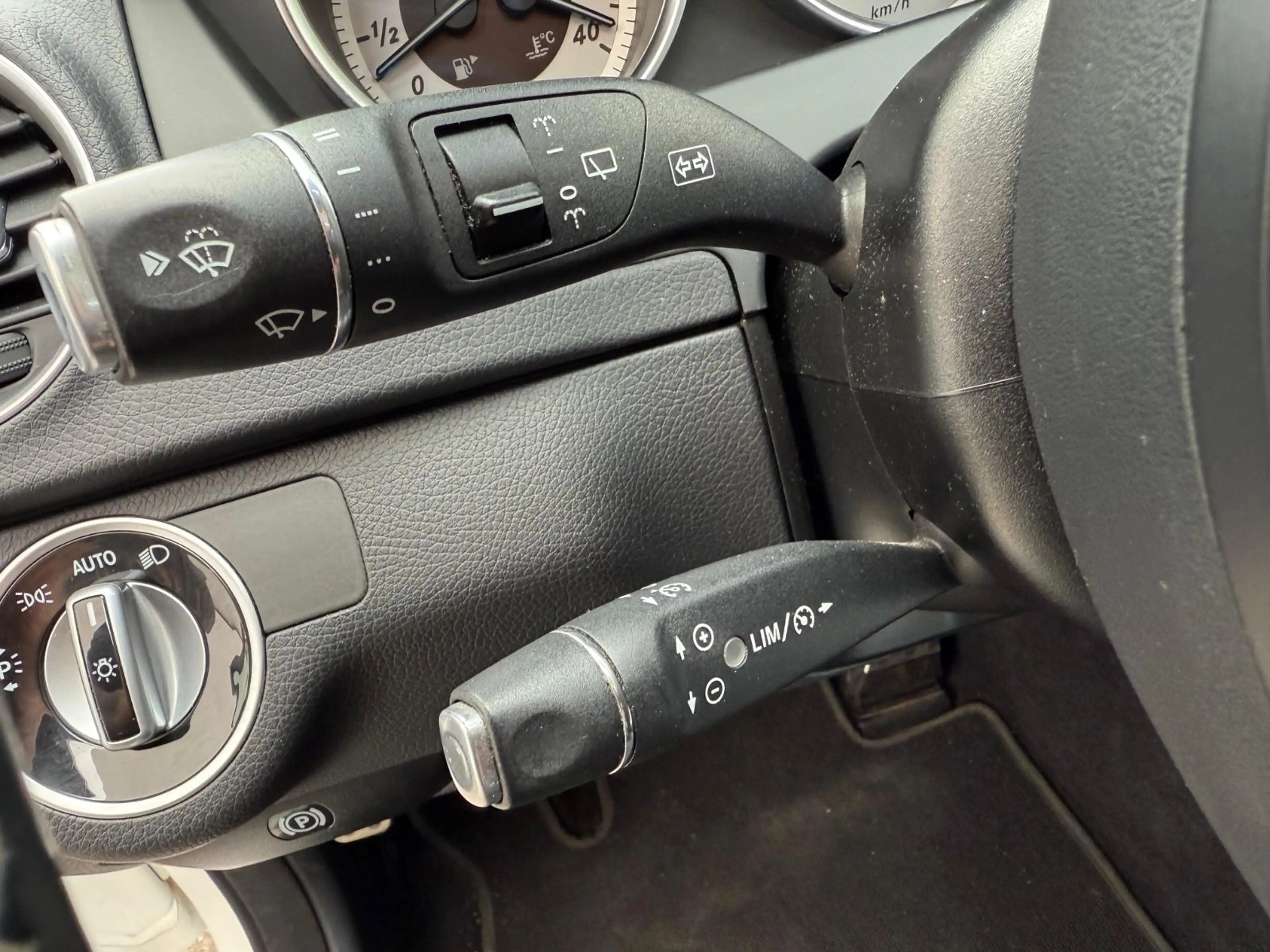 Mercedes-Benz C 350 CDI AMG Edition Glasdach*BiXenon*AHK — photo 12