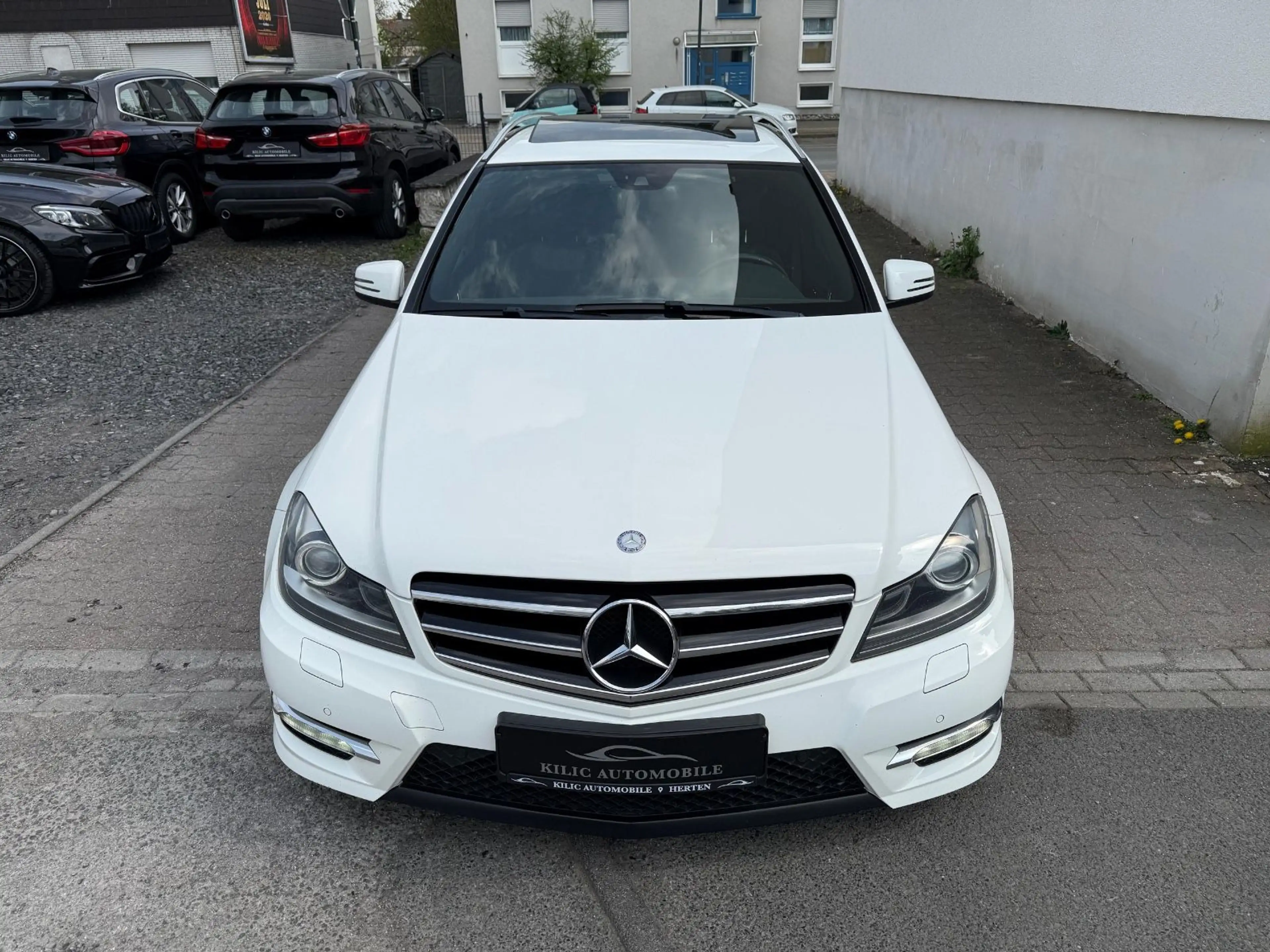 Mercedes-Benz C 350 CDI AMG Edition Glasdach*BiXenon*AHK — photo 3