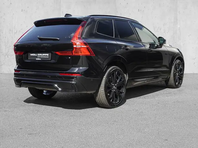 Volvo XC60 view 4