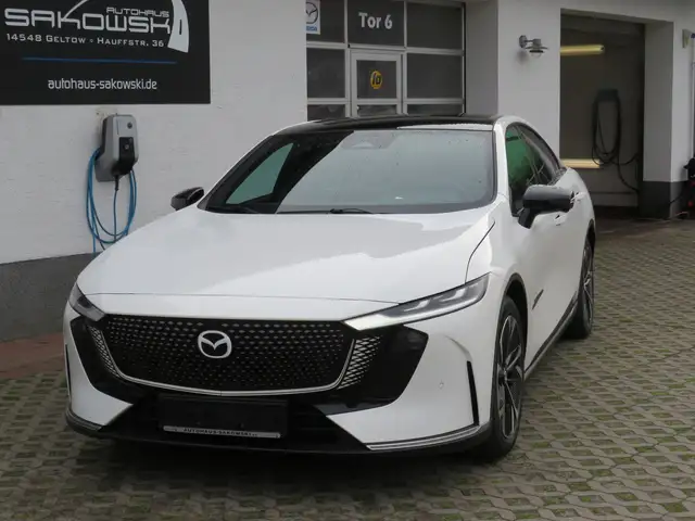 Mazda Mazda6e