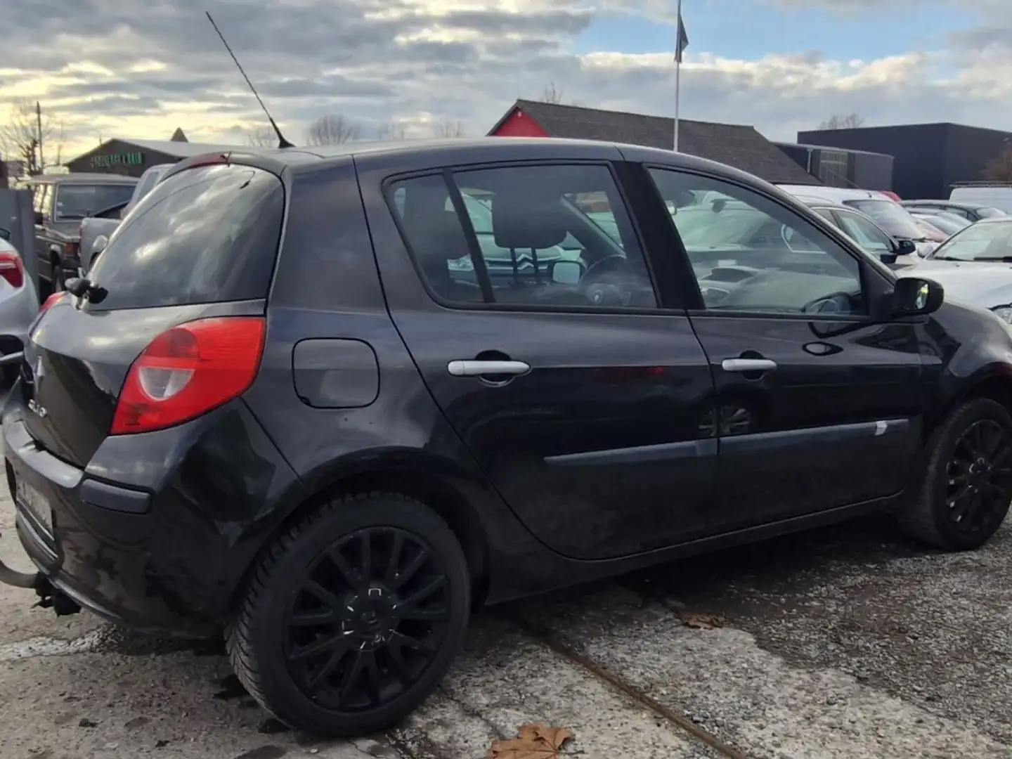 Renault Clio Schwarz - 2