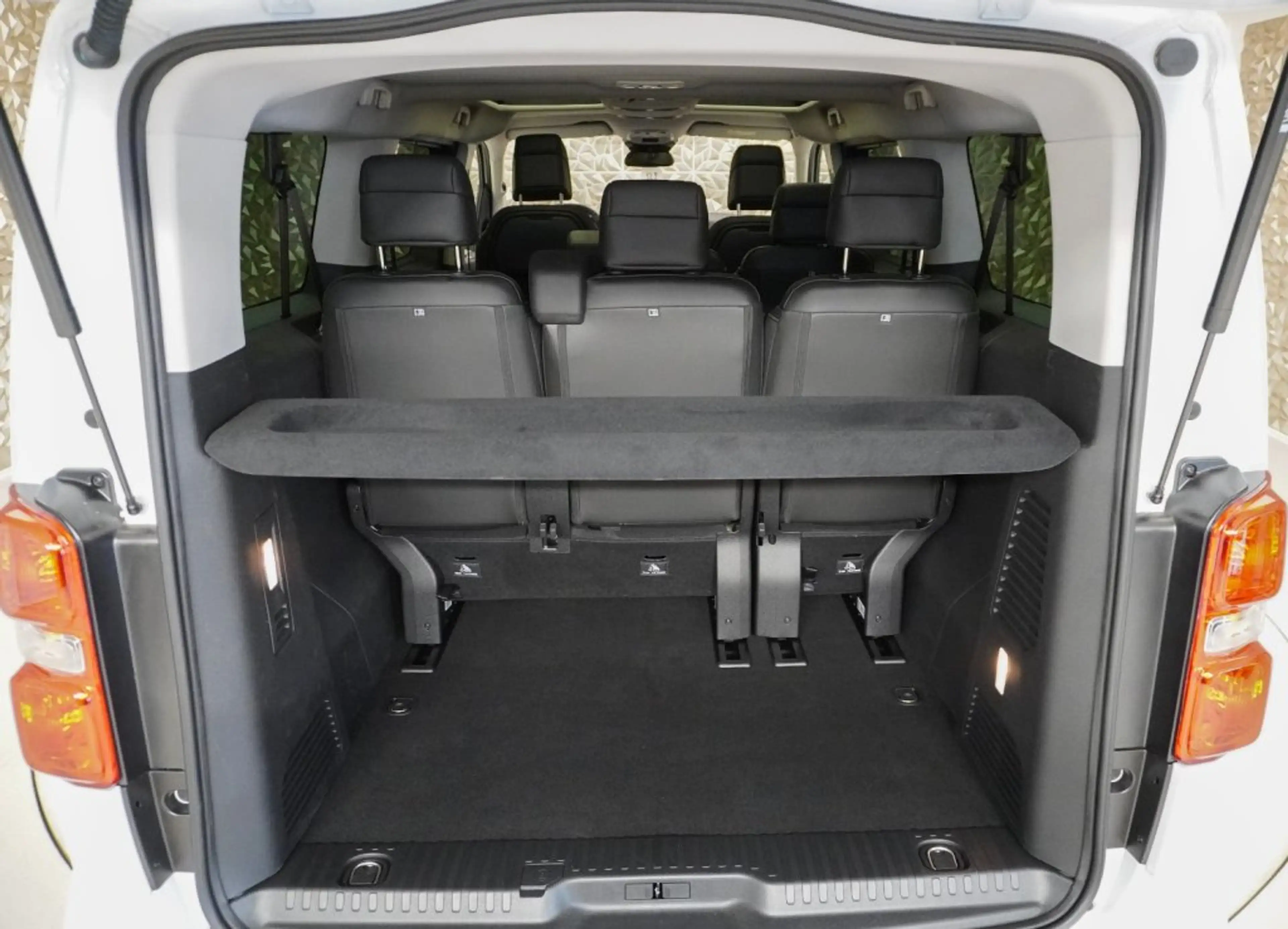 Fiat Ulysse La Prima L3 Diesel 2.2 180 EAT8 — photo 7