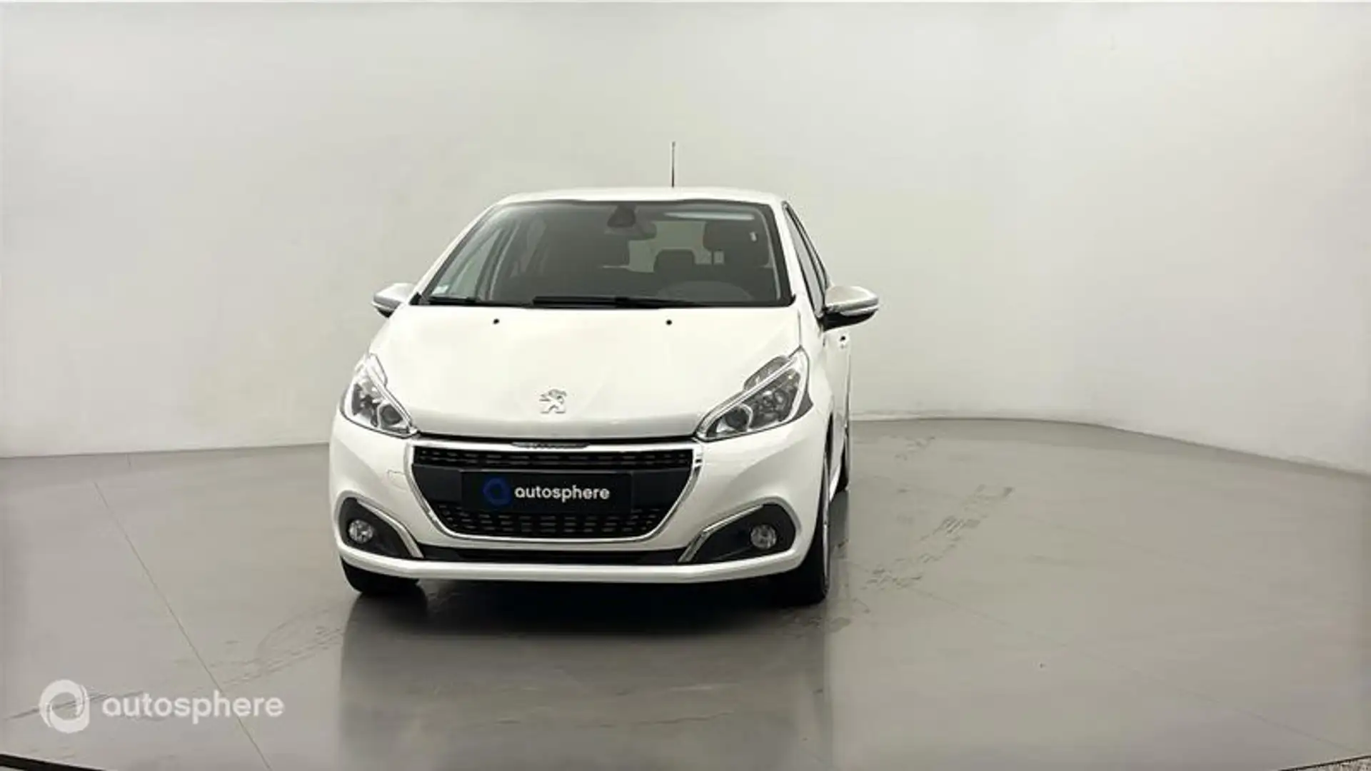 Peugeot 208 1.2 PureTech 82ch E6.c Signature 5p - 2