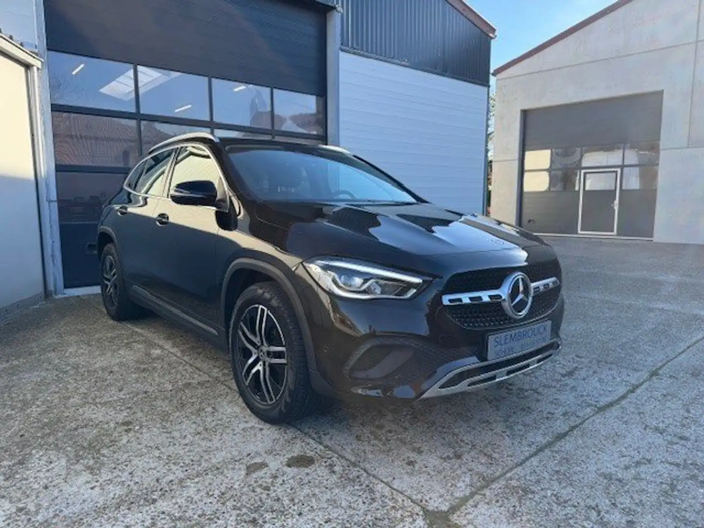 Mercedes-Benz GLA 200 -trekhaak -camera -dode hoek -elec koffer -carplay Zwart - 2