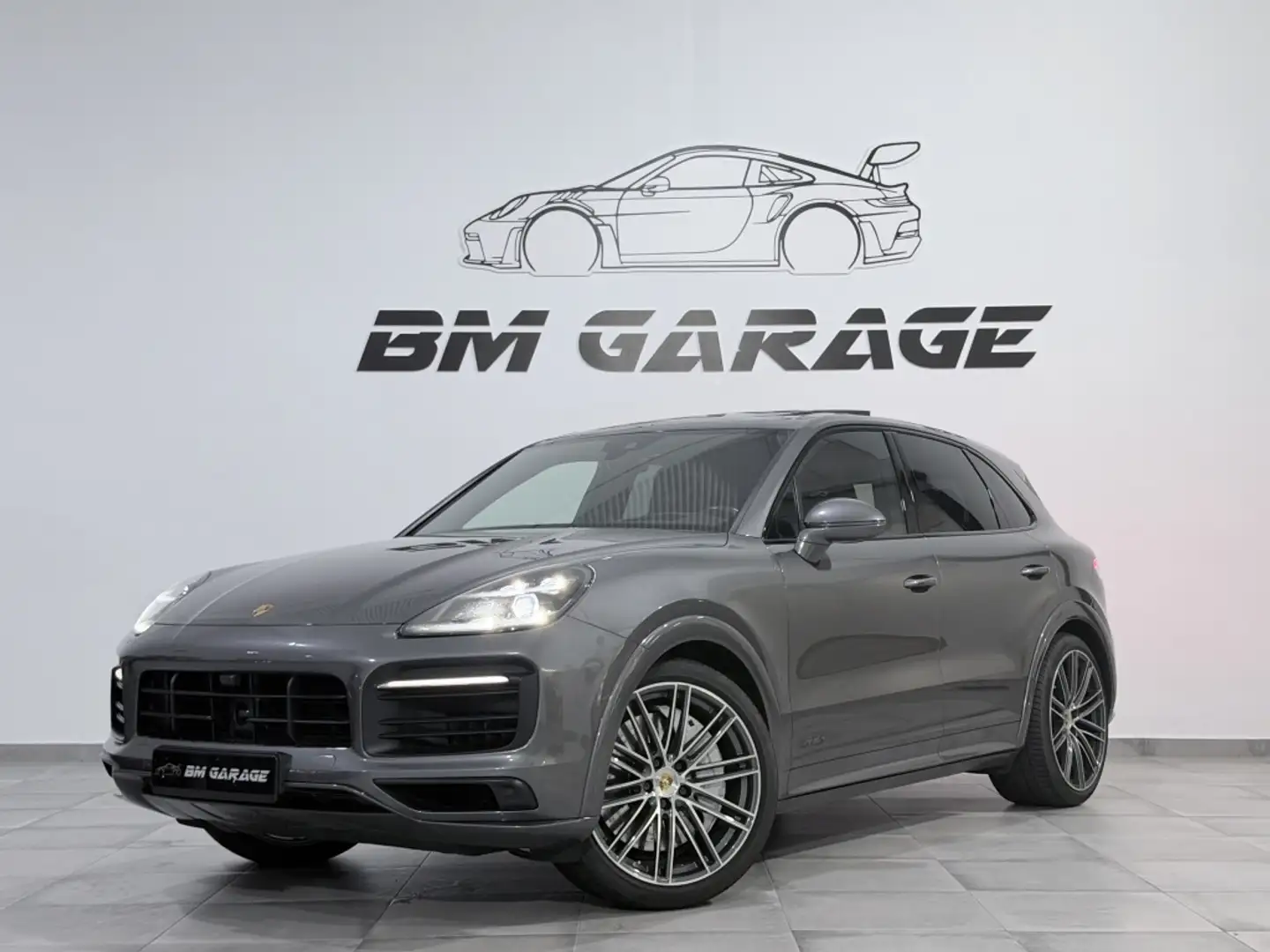 Porsche Cayenne GTS Negro - 1