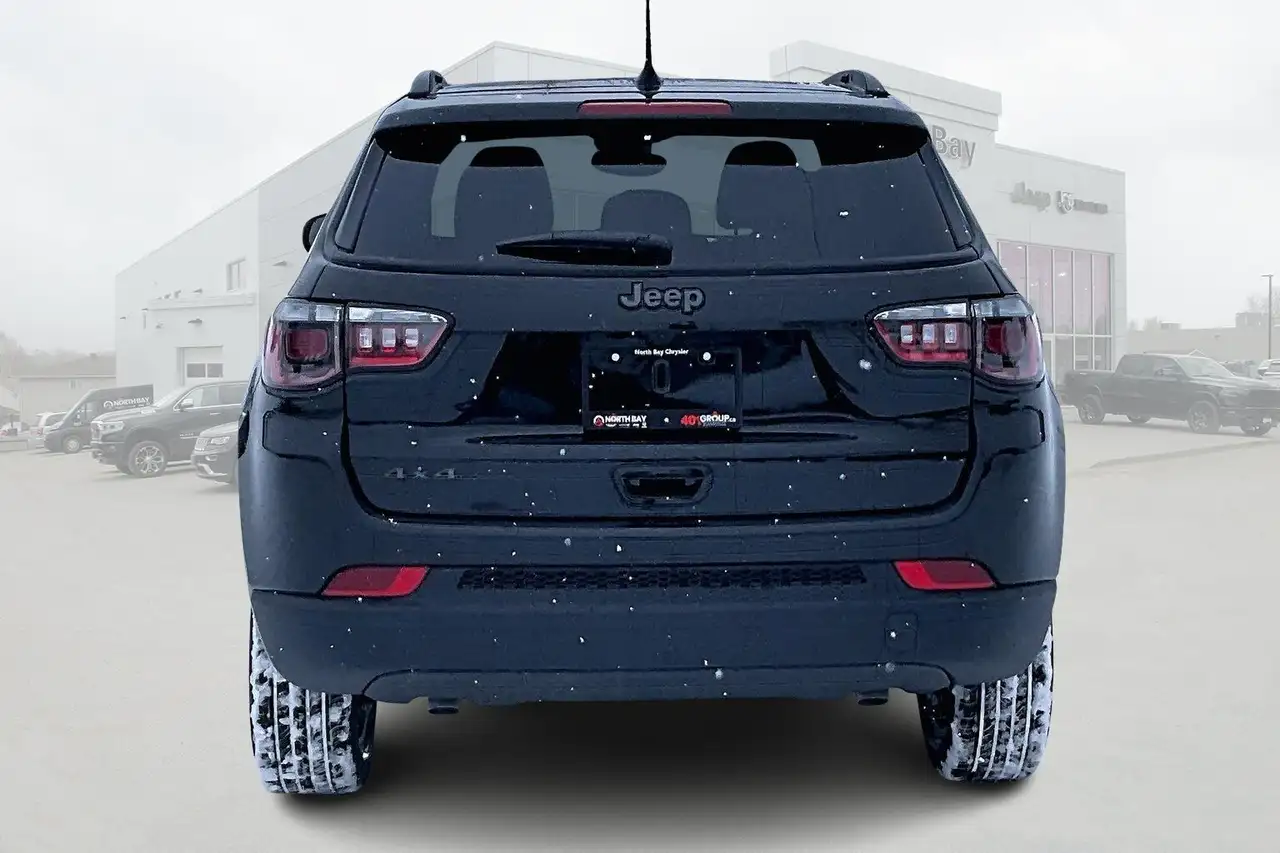 Jeep Compass снимка Jeep Compass