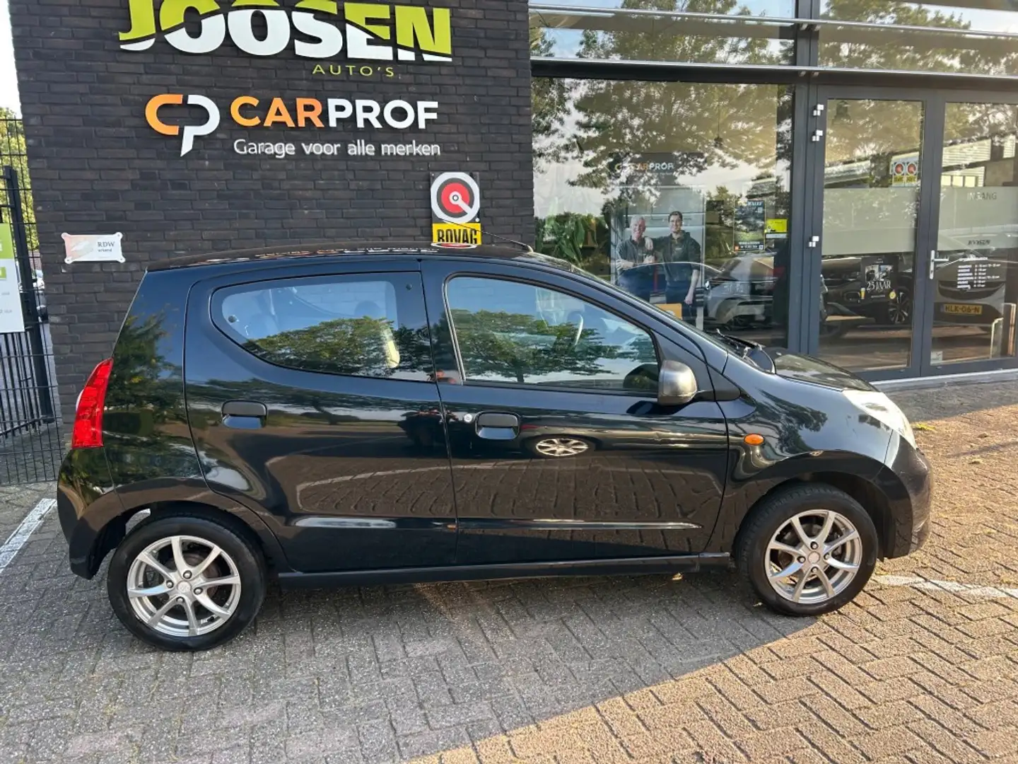 Suzuki Alto 1.0 COOL COMFORT Schwarz - 2