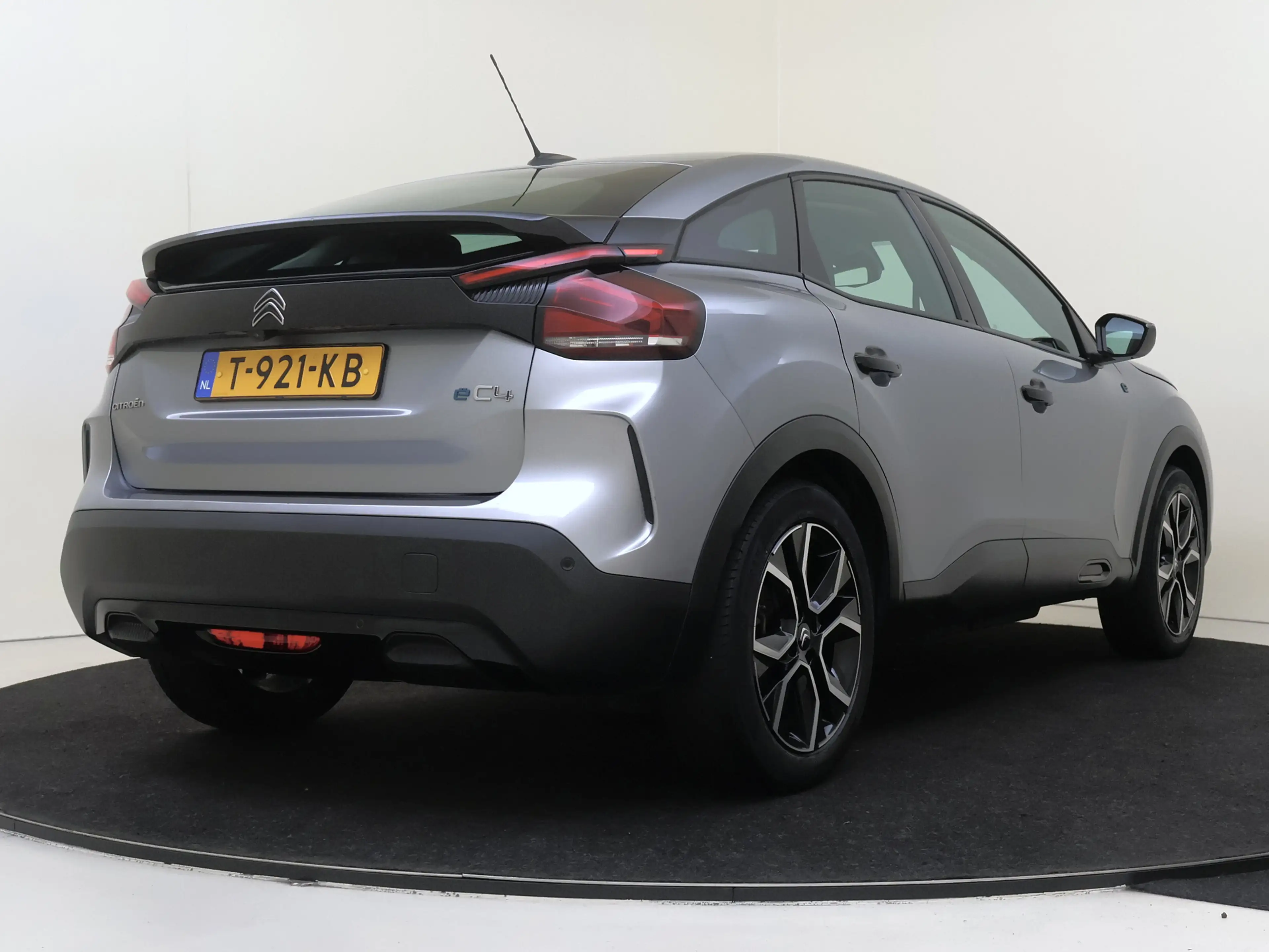 Citroen E-C4 Electric Feel 50 kWh — photo 11