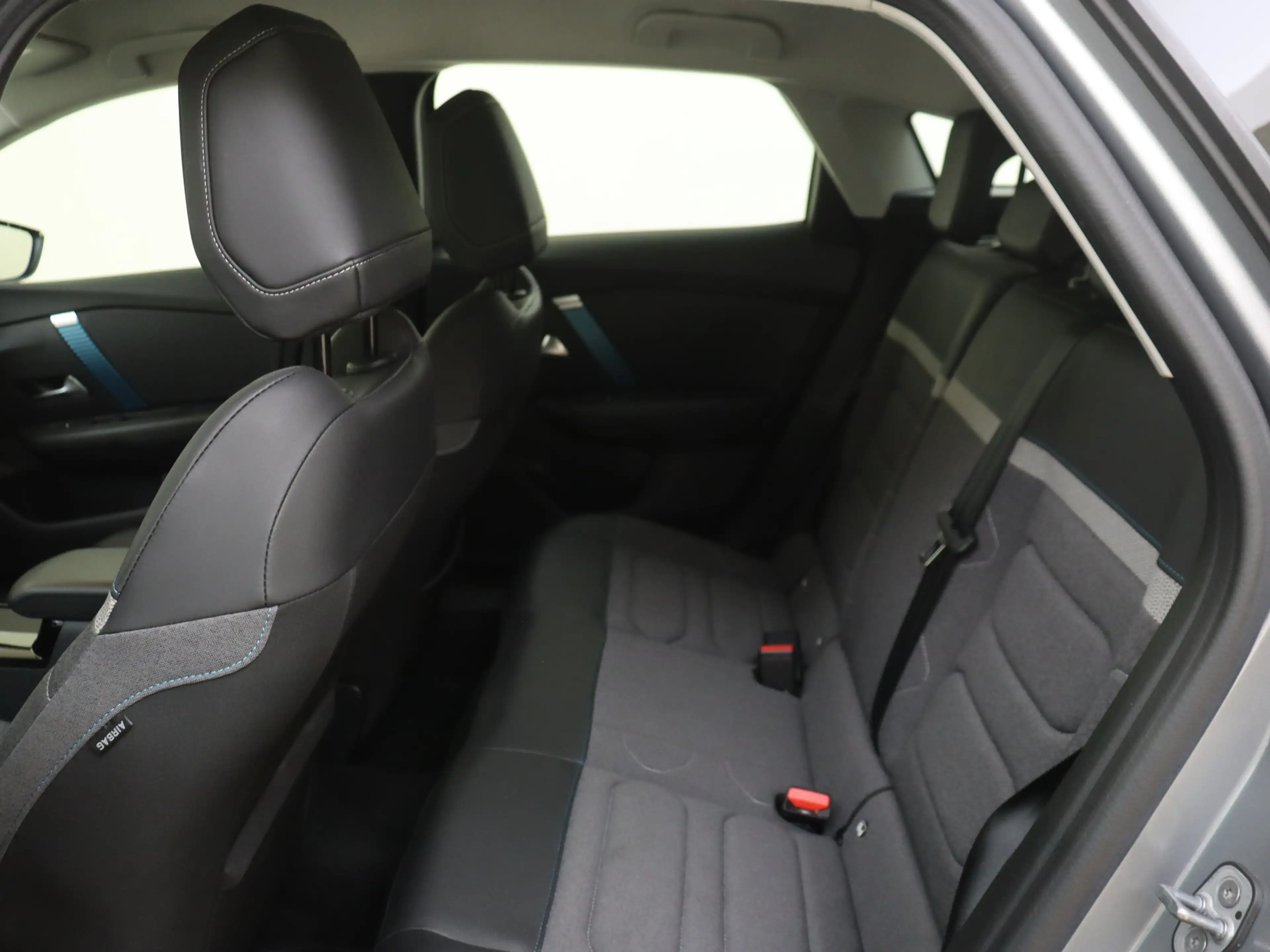 Citroen E-C4 Electric Feel 50 kWh — photo 12