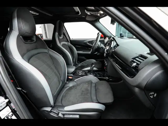 Mini Clubman view 12