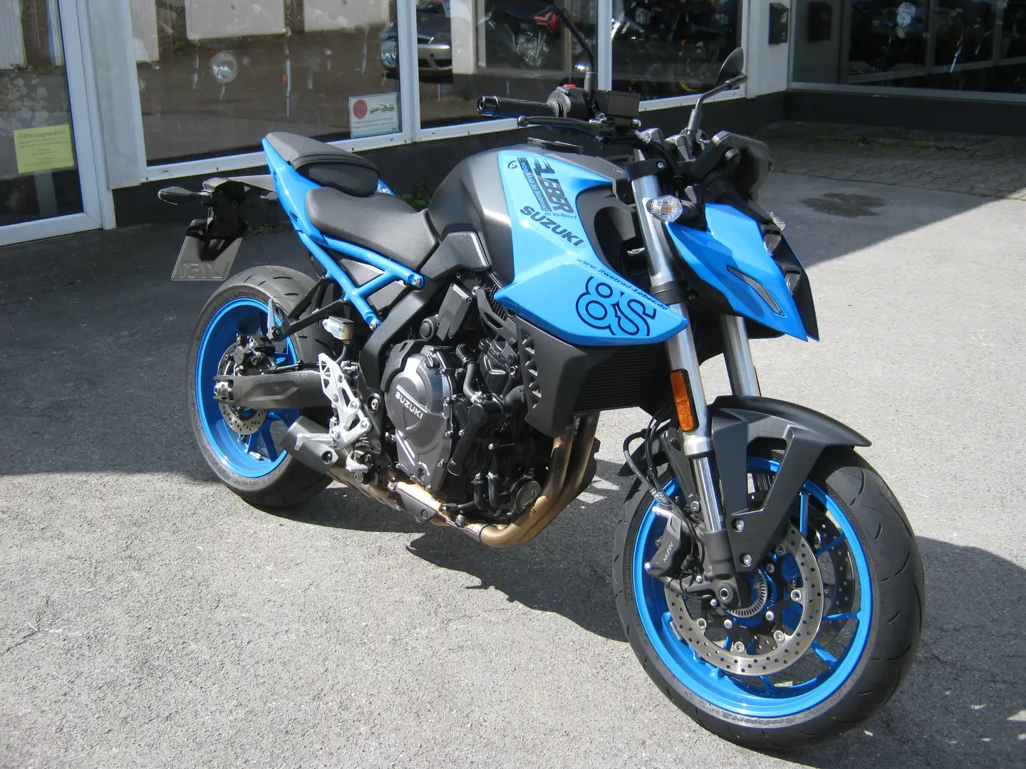 Suzuki GSX 8S Blau - 1