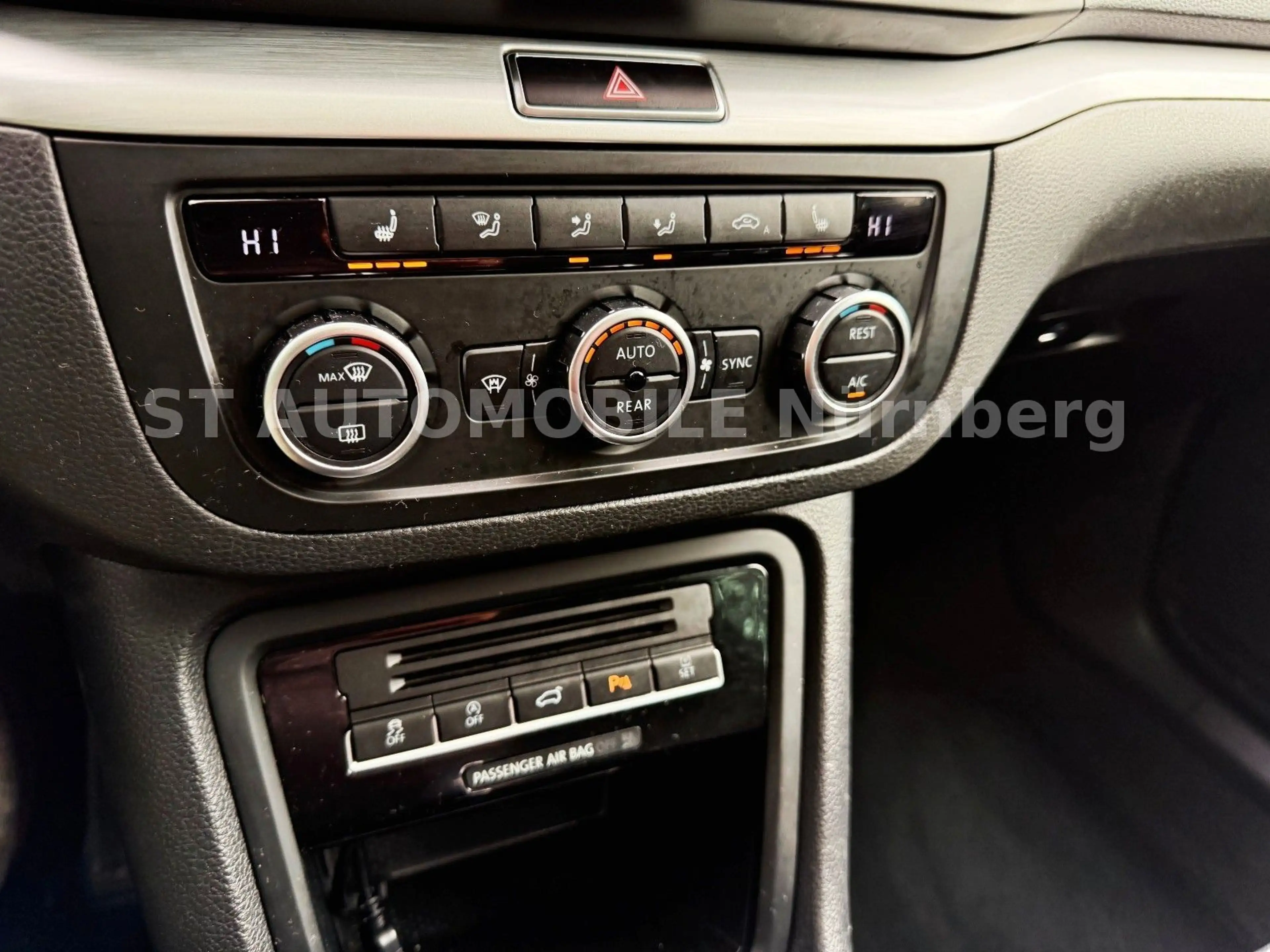 Volkswagen Sharan 2.0 TDI DSG BMT HIGHLINE*7SITZ*PANORAMA* — photo 13
