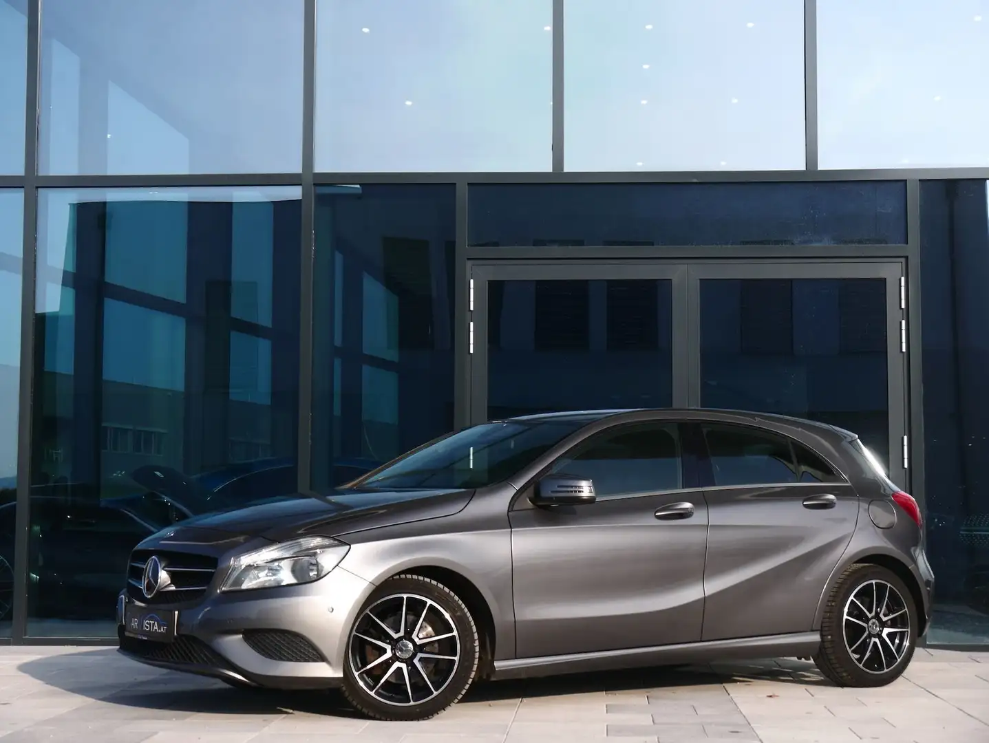 Mercedes-Benz A 180 Style BlueEfficiency Silber - 1