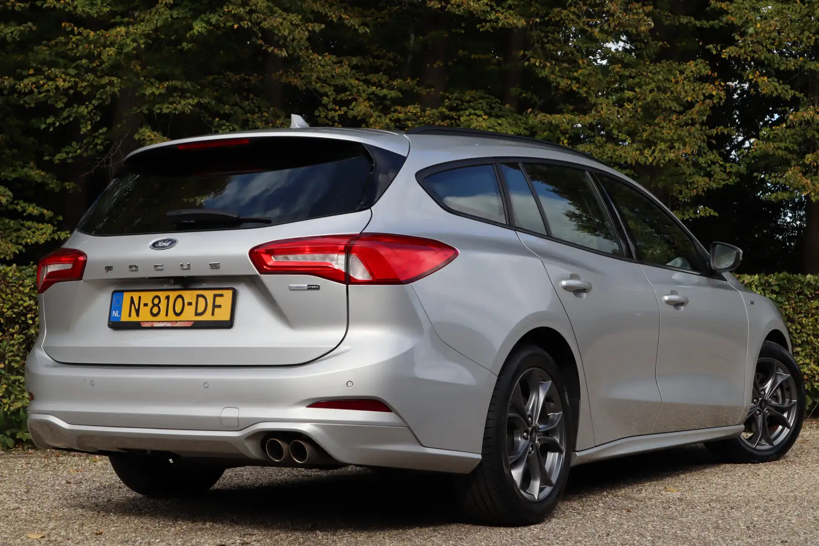 Ford Focus Wagon 1.0 EcoBoost Hybrid ST Line Business | Camer Grijs - 2