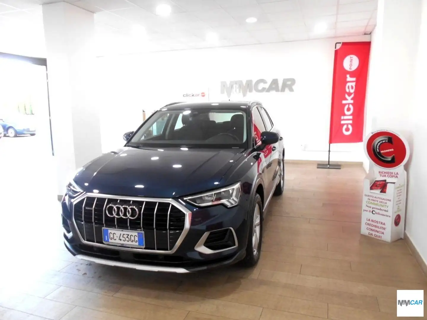 Audi Q3 40 TDI quattro S tr. Business Adv. Blu/Azzurro - 2